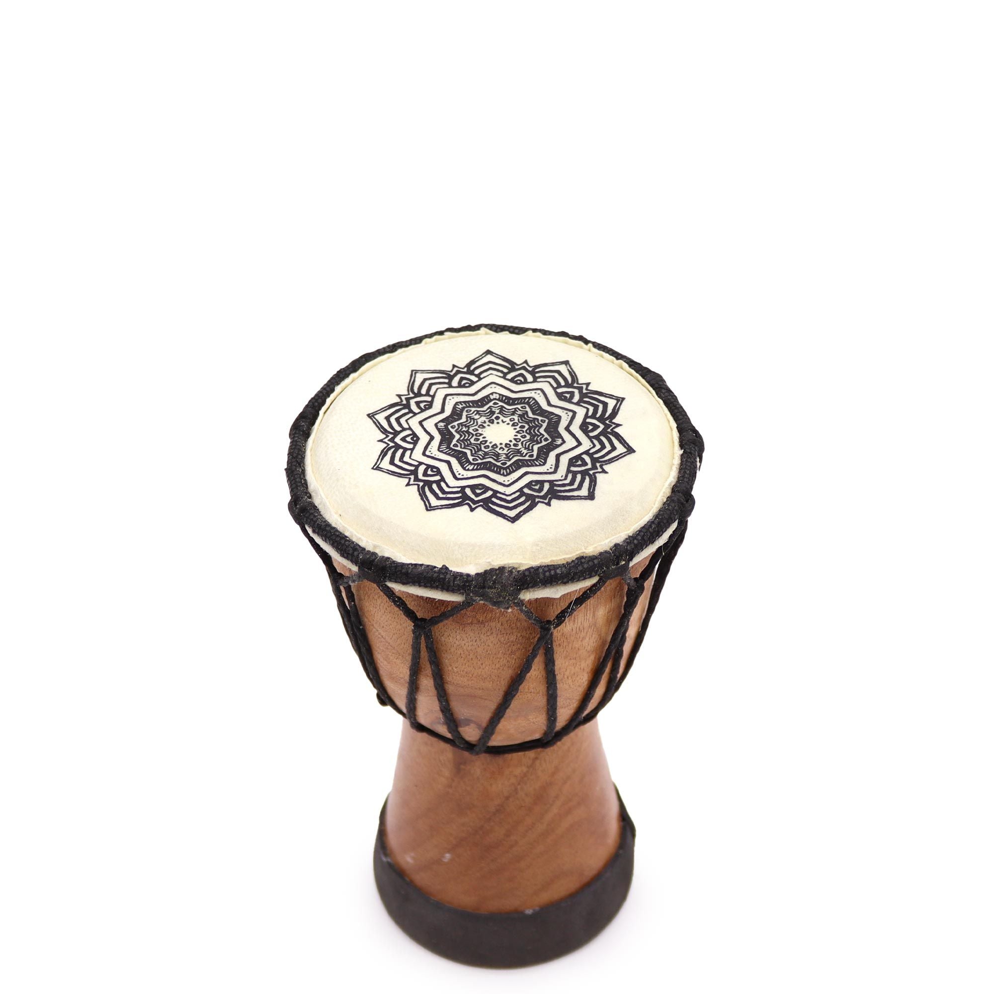 Tambor Djembé Artesanal com Pele Larga - 15 cm