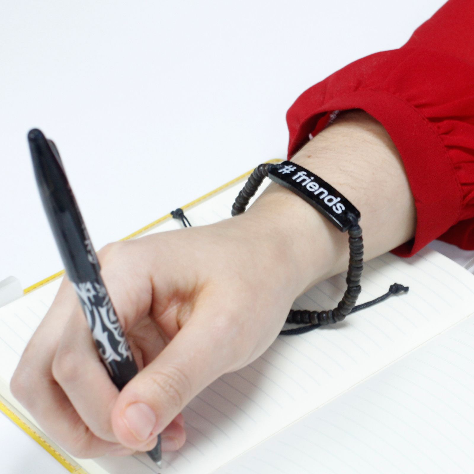 Pulseras eslogan en coco – #Friends