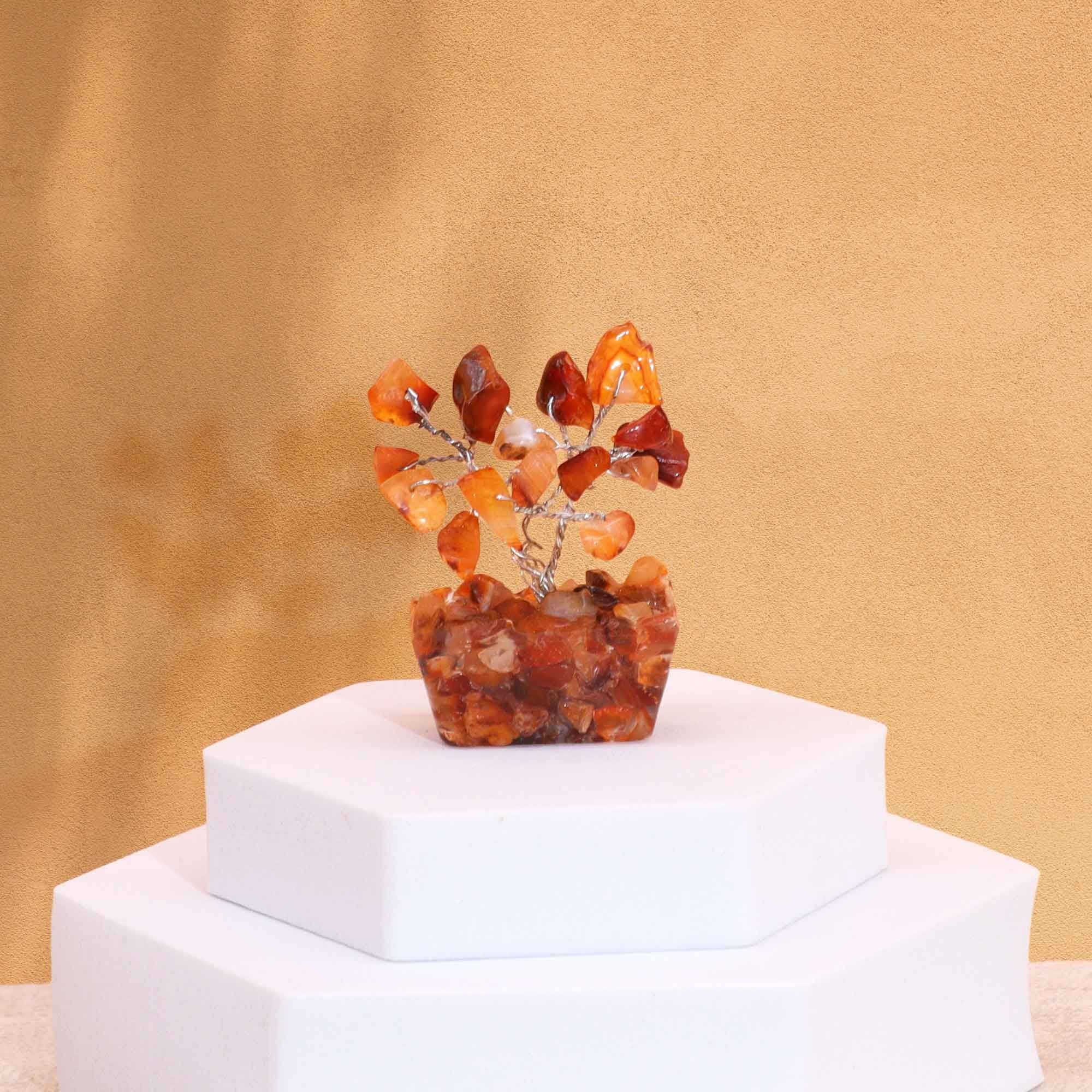 Mini Árvore de Pedras Naturais Base Orgonite Cornalina (15 Pedras)