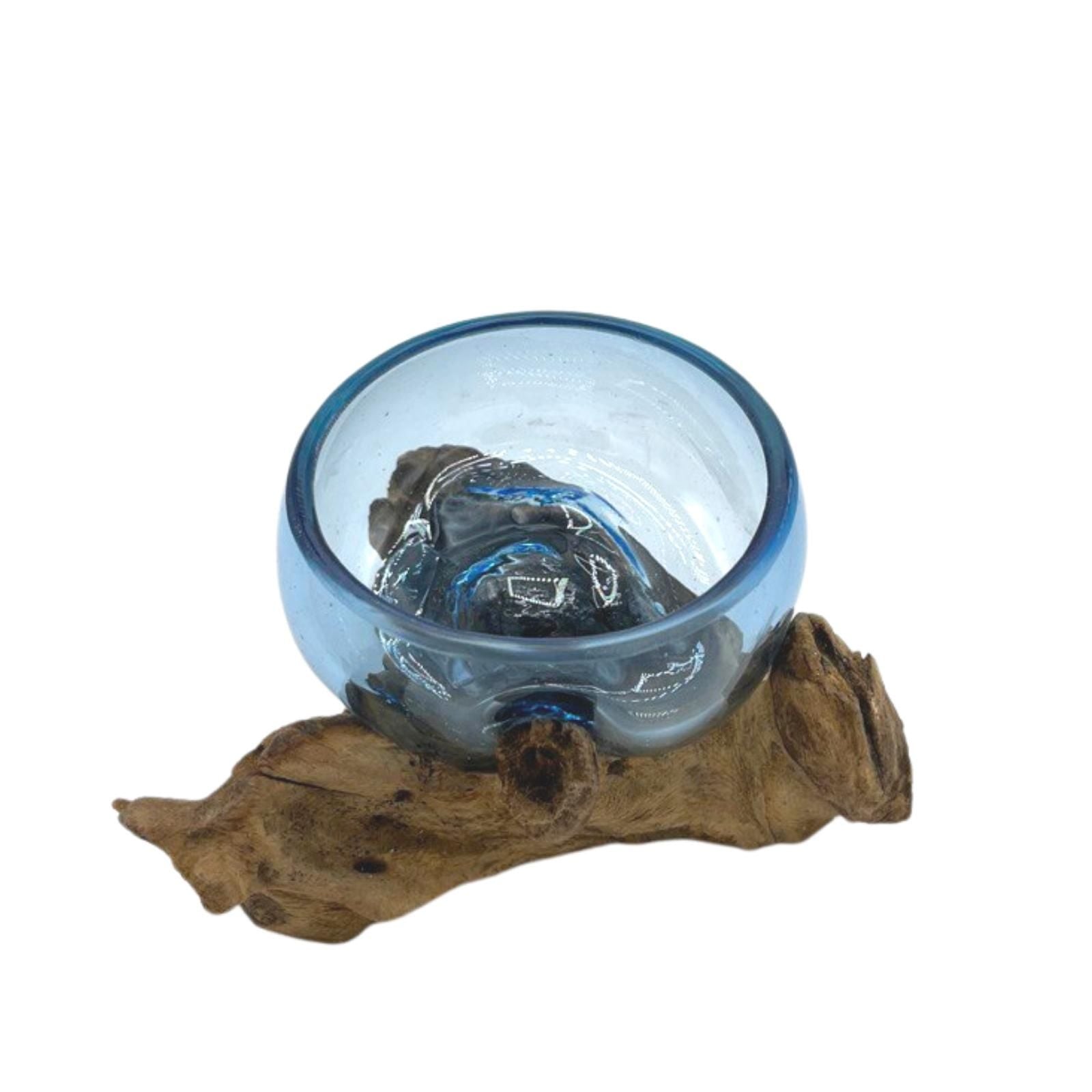 Mini Taça Azul em Vidro Fundido sobre Madeira