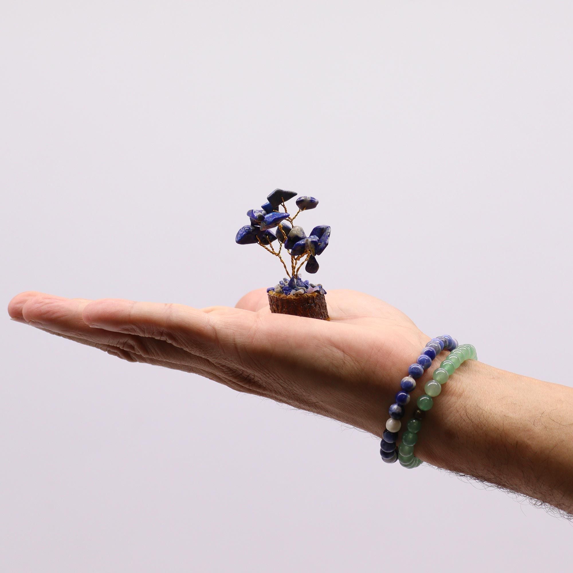 Mini Árvore de Pedras Naturais Base Madeira Sodalite (15 Pedras)