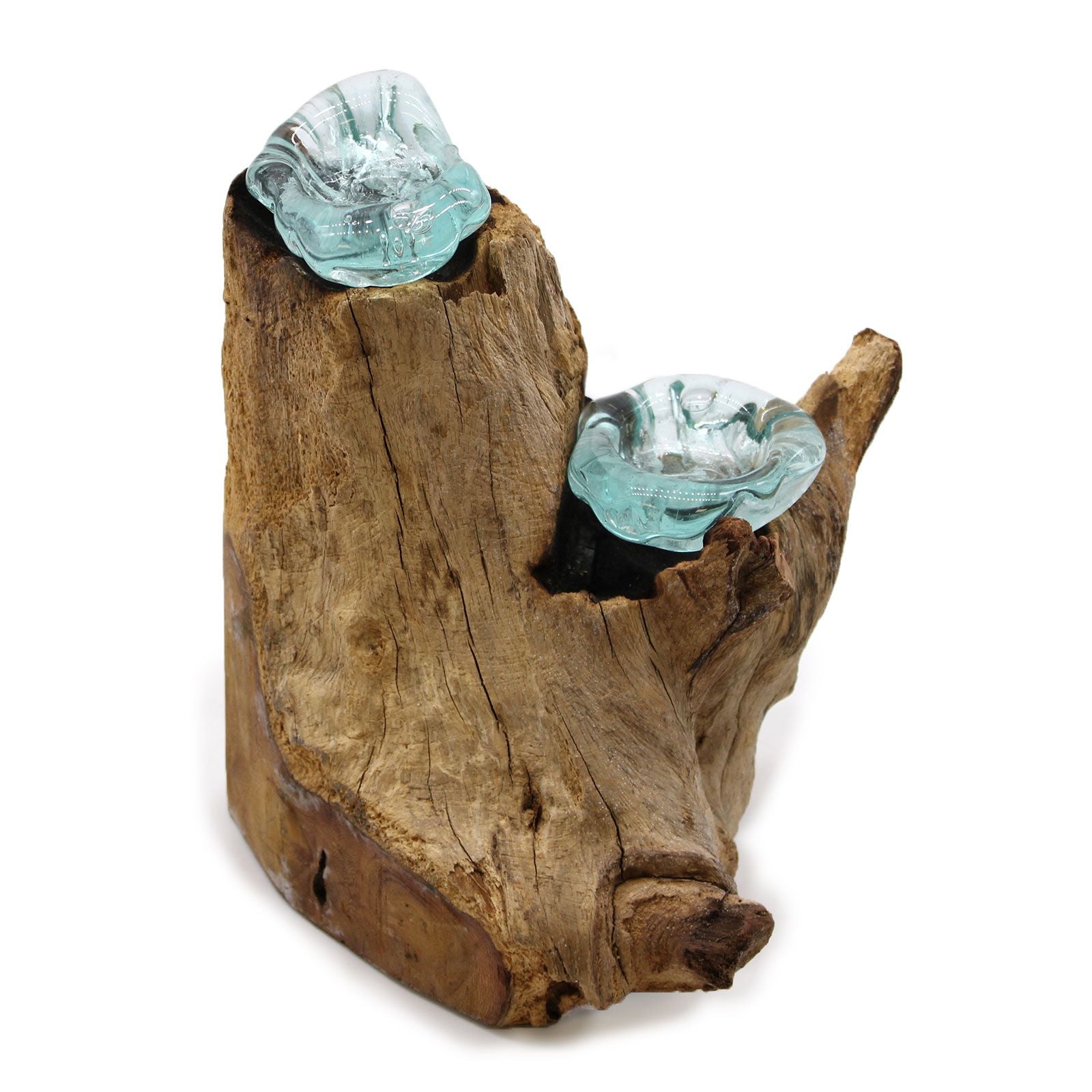 Candelabro doble de cristal fundido sobre madera