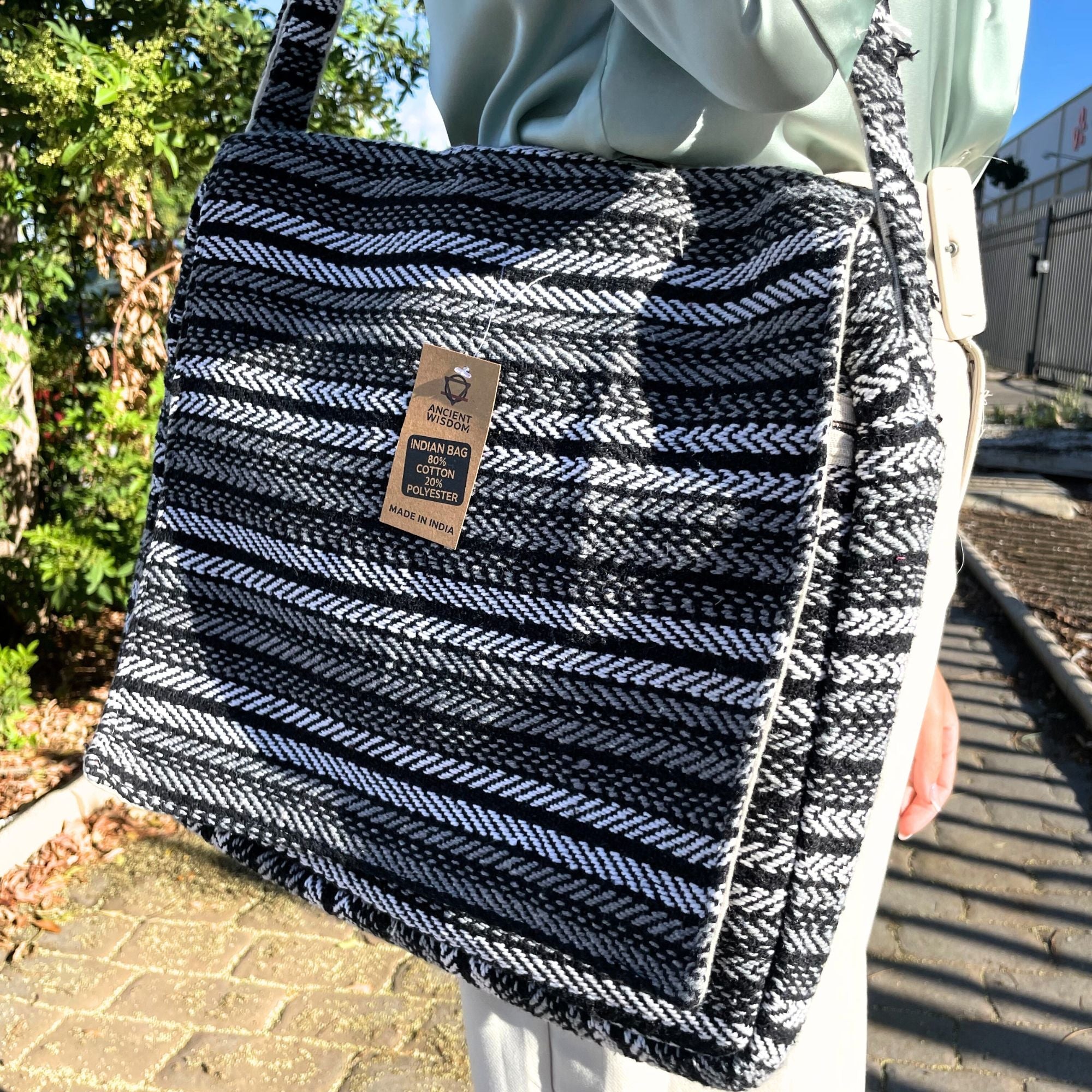 Bolsa para Portátil Soft Banjar - Riscas cinza