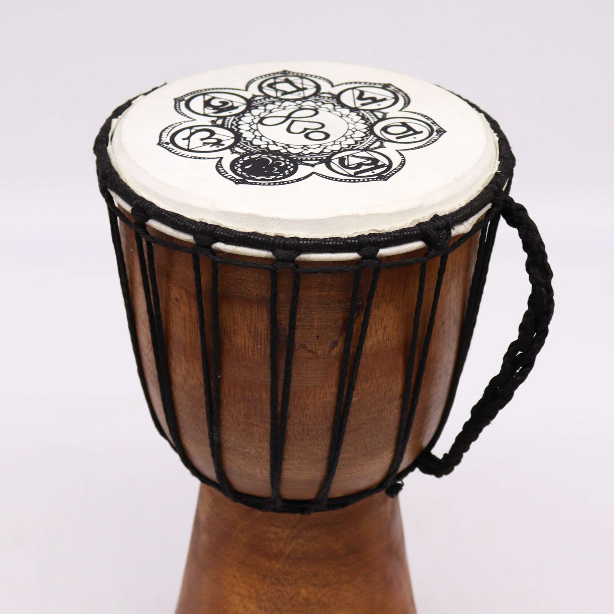Tambor Djembé Artesanal com Pele Larga - 30 cm