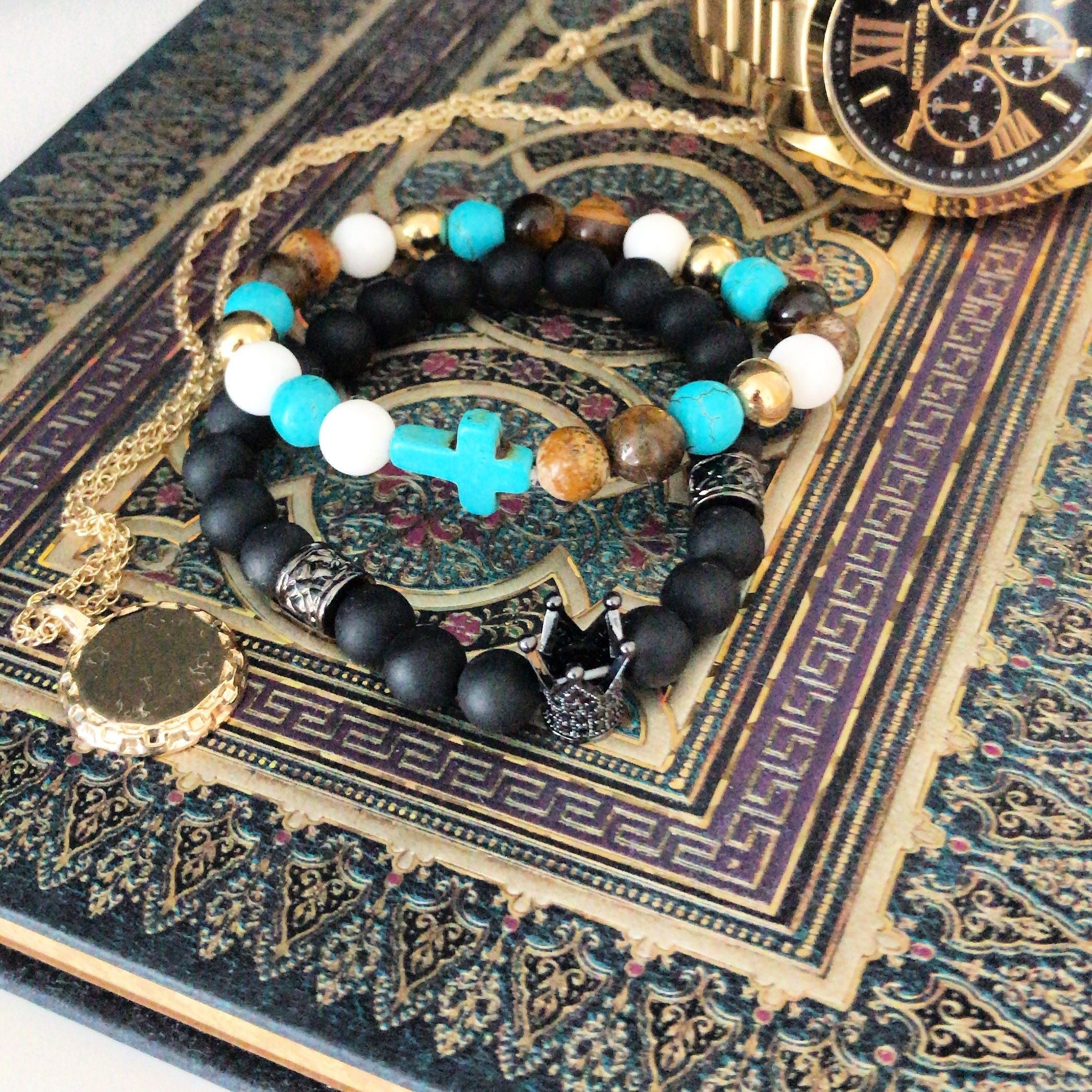 Tiger's Eye Bracelet with Golden Tiger Charm