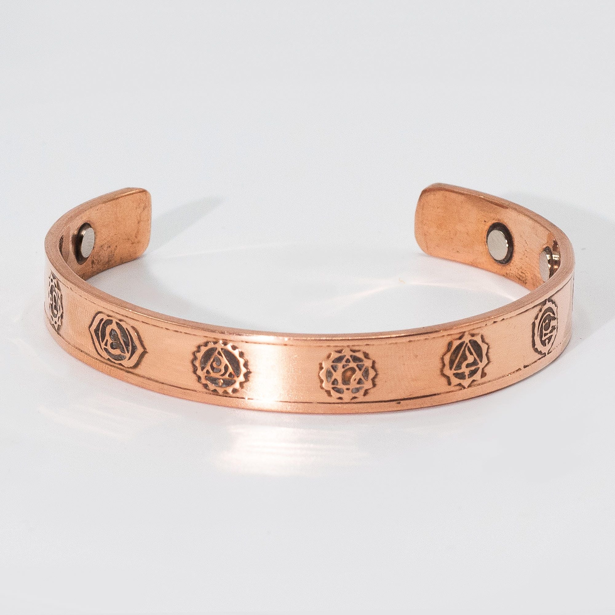 Pulseras masculinas de cobre macizo con imanes (surtido)