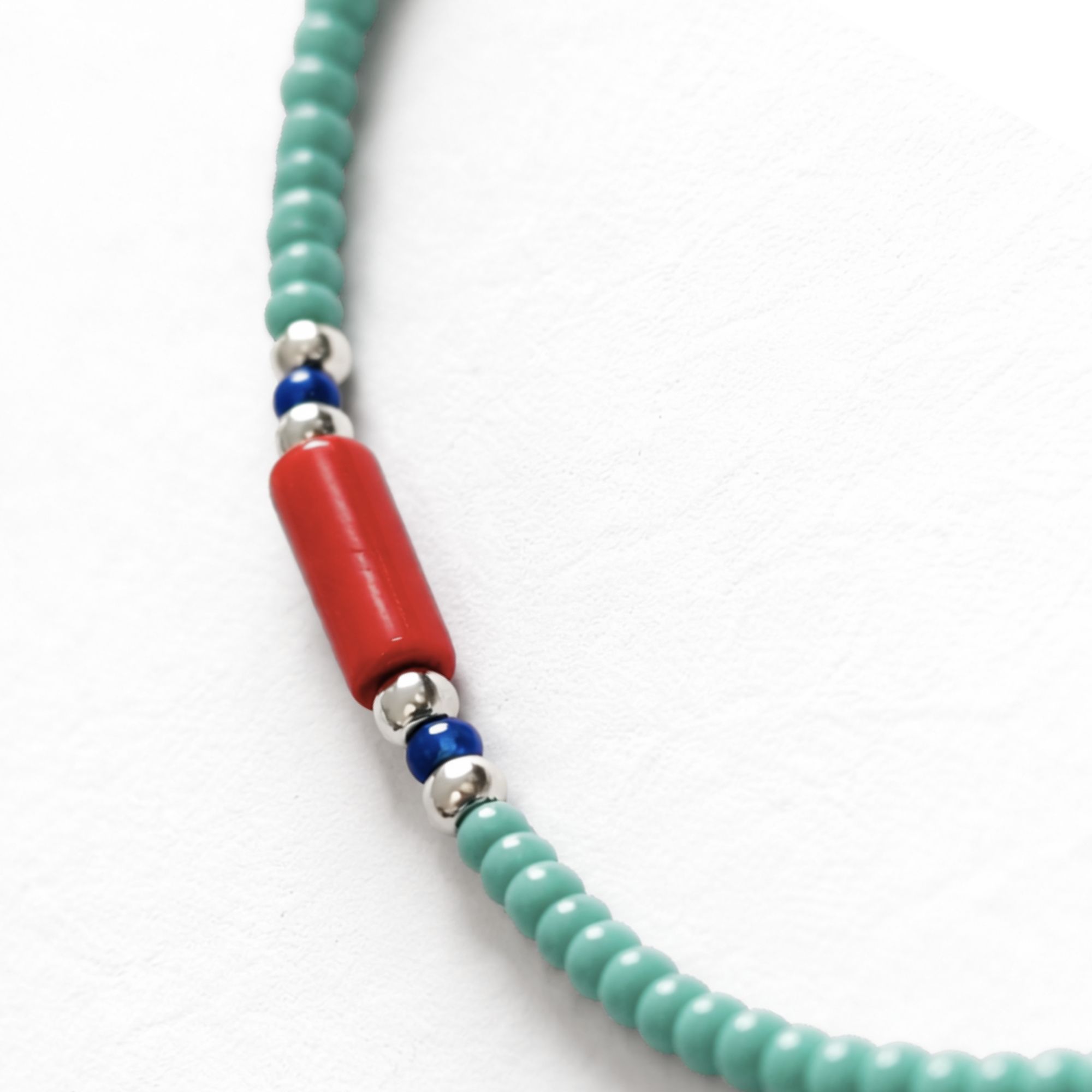 Collar nepalí de turquesa y coral de alta calidad con detalle de lapislázuli - (42 cm)