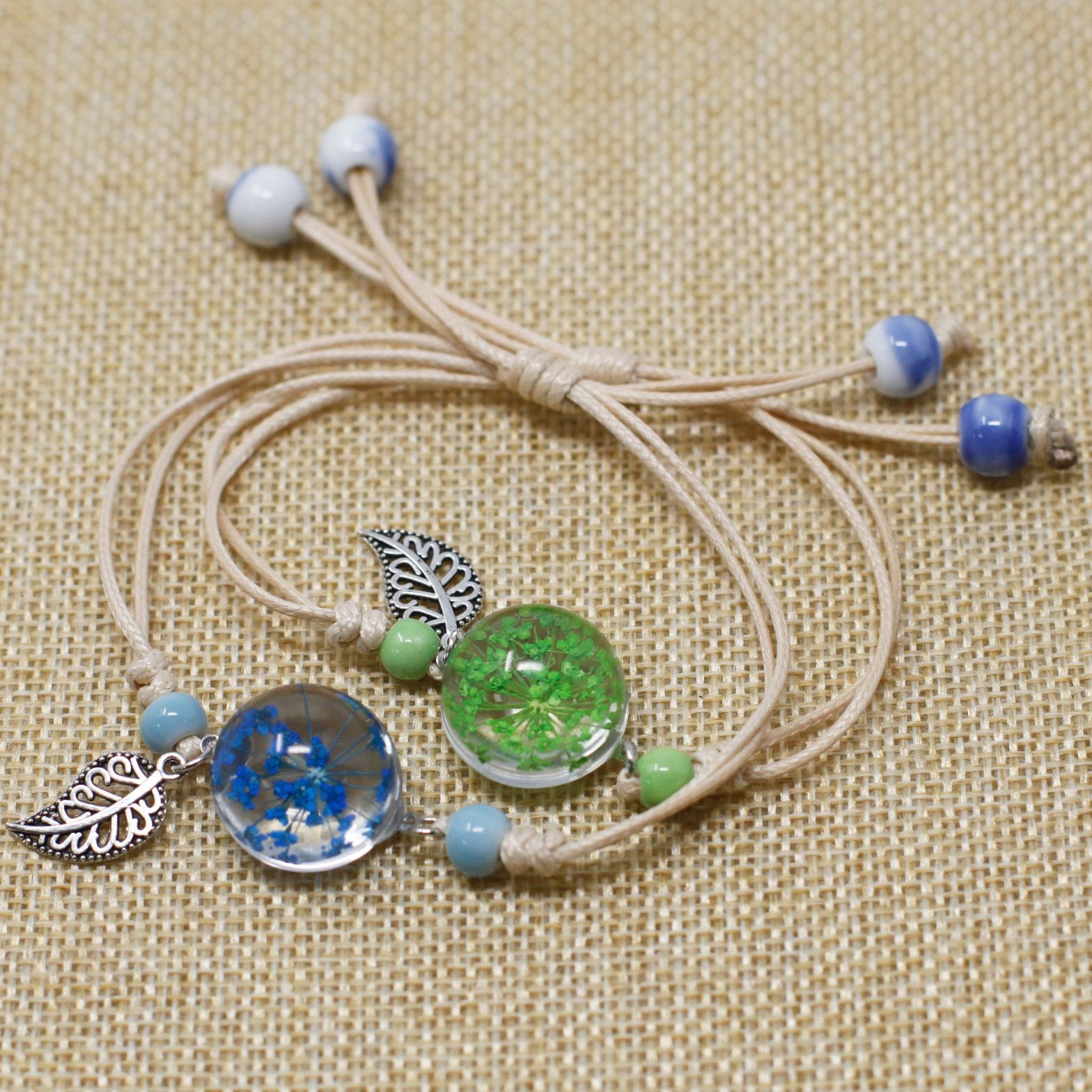 Flores Prensadas - Pulseira de Flores e Folhas
