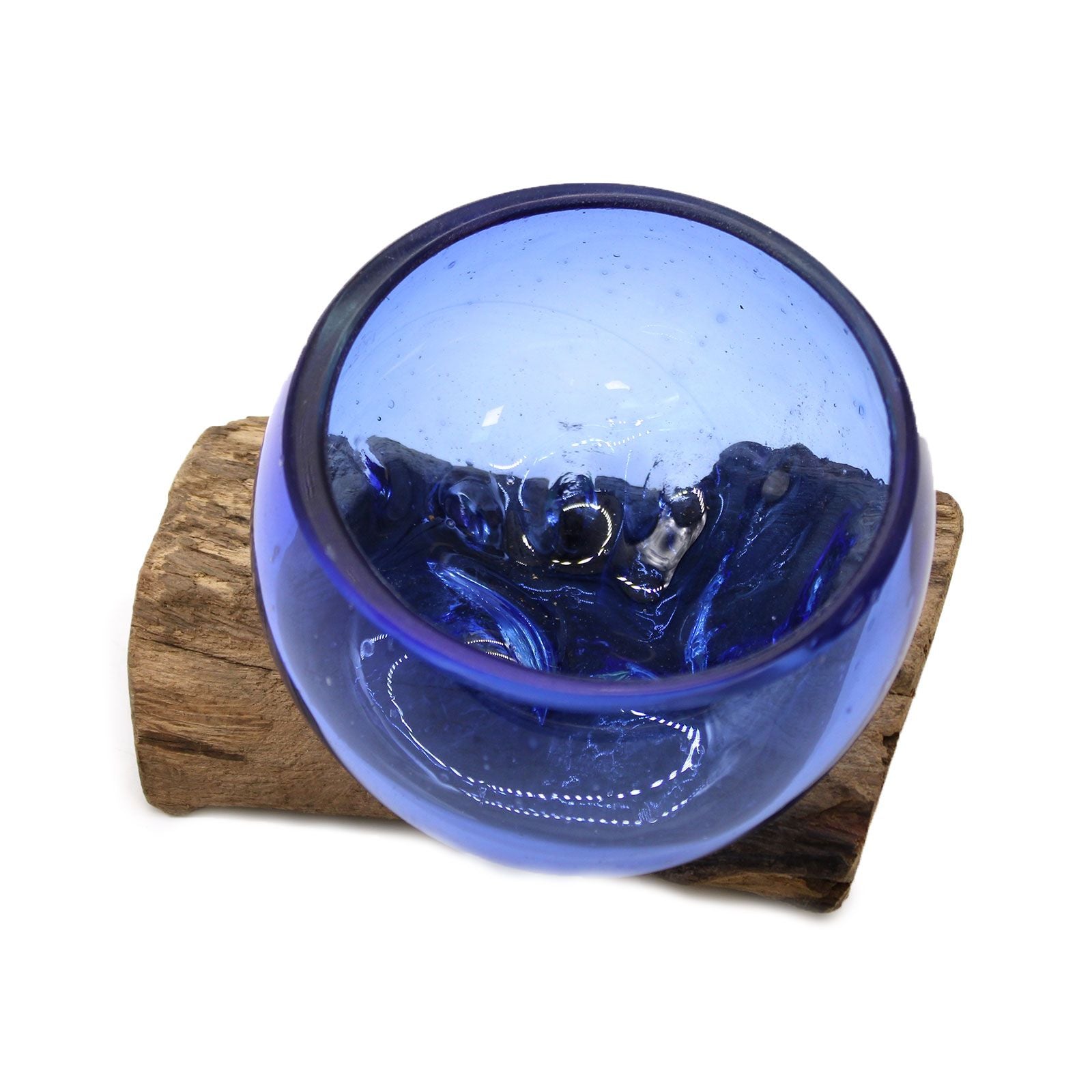 Mini Taça Azul em Vidro Fundido sobre Madeira