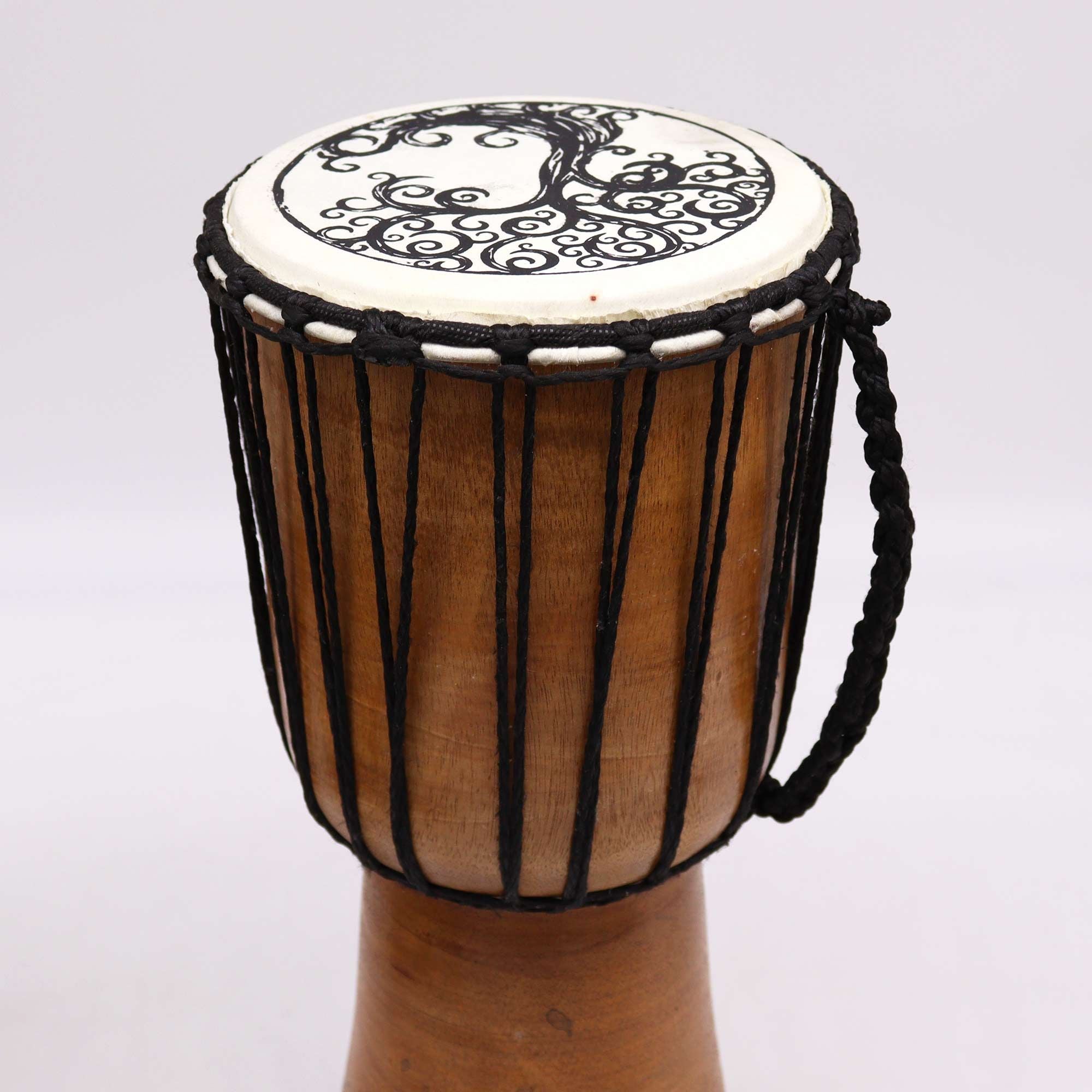 Tambor Djembé Artesanal com Pele Larga - 40 cm