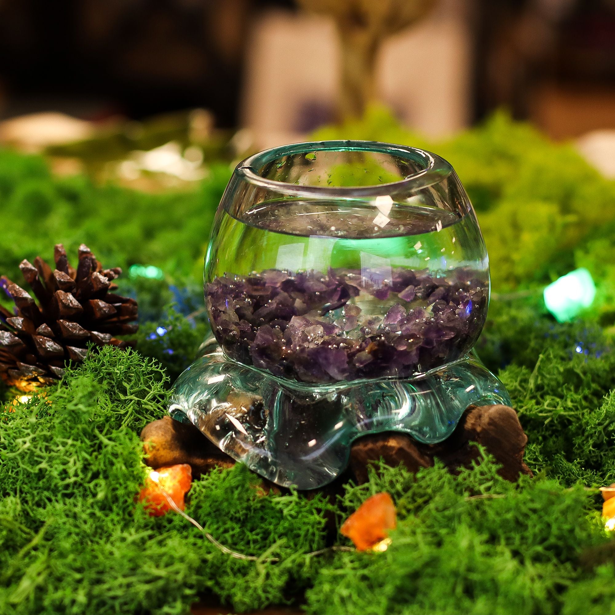 Aquário Miniatura em Vidro Fundido sobre Madeira