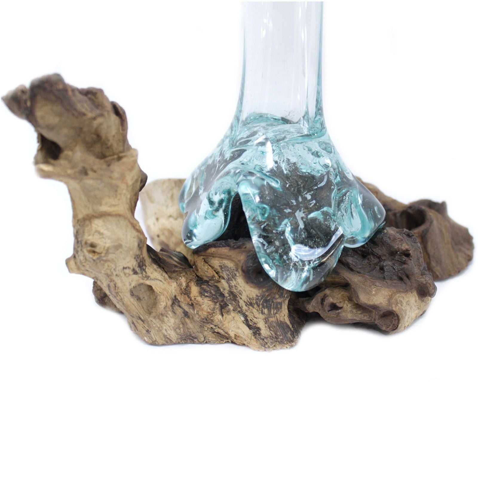 Macetero de cristal fundido sobre madera