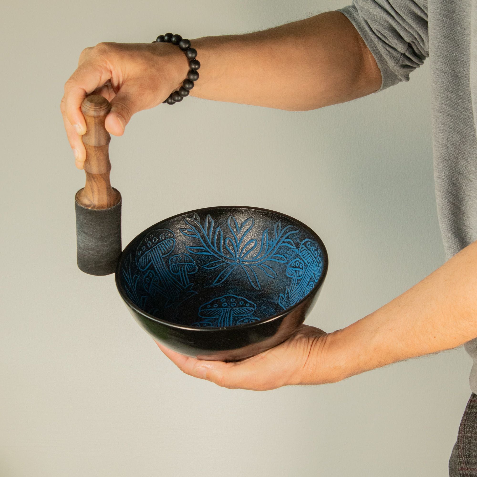 Cuenco Tibetano de Aluminio – Champiñón Mágico – Azul
