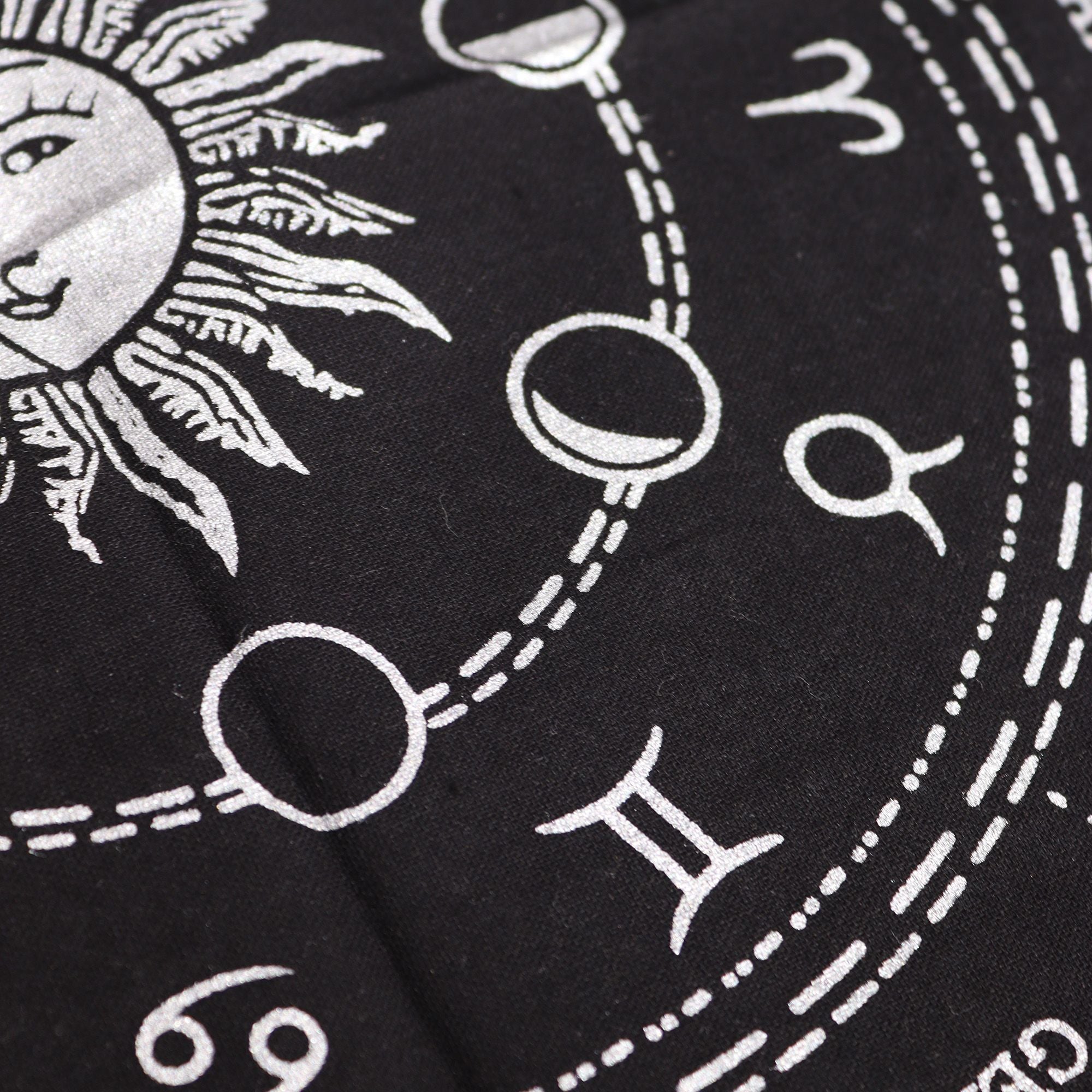 Toalha de Altar Esotérica com Franjas Horóscopo