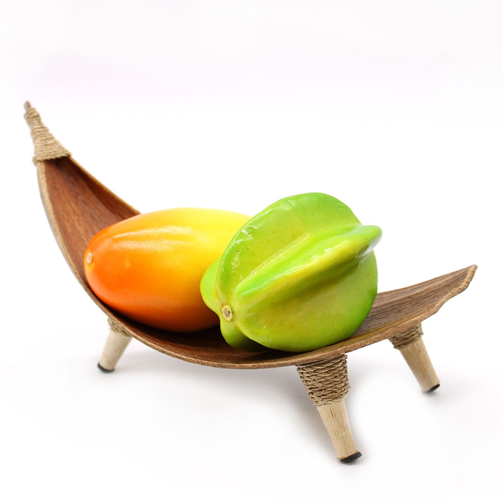 Set of coconut leaf fruit bowls – Natural