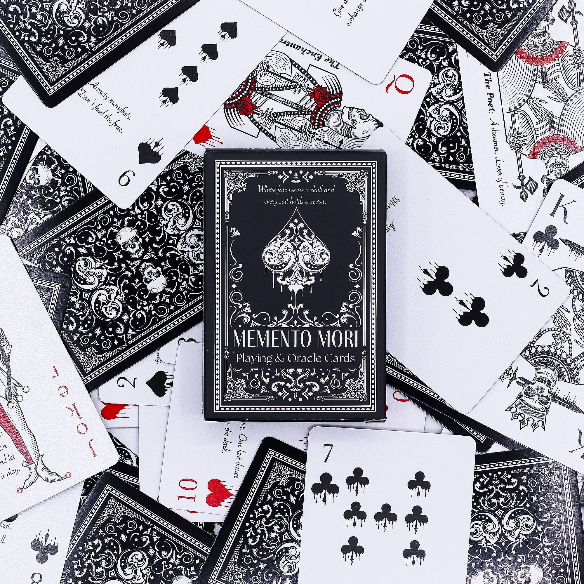 Cartas de Juego y Oráculo Góticas Memento Mori