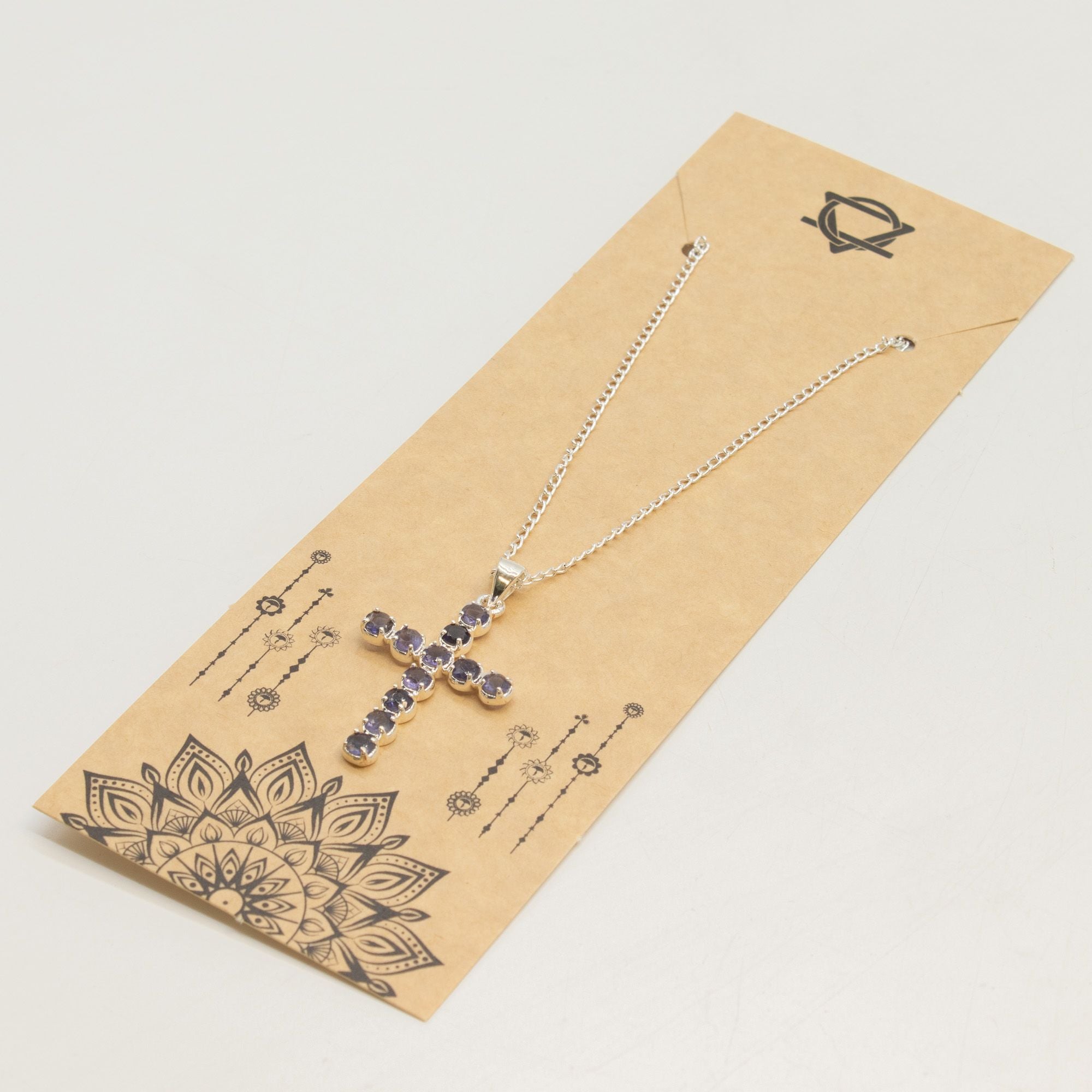 Pendente Devocional Banhado a Prata com Cordão de 45 cm - Crucifixo em Iolite