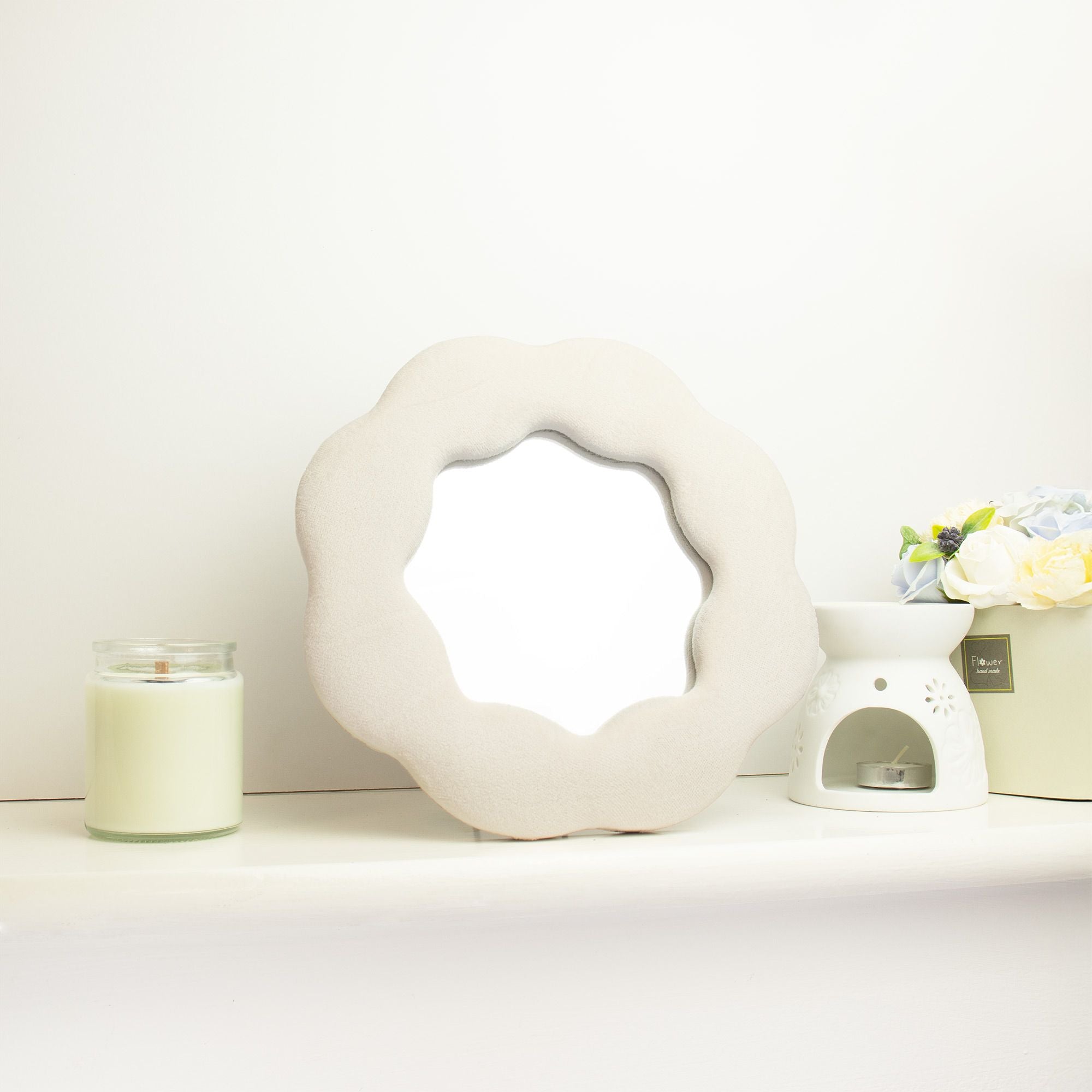 Flower-Shaped Wavy Stone Mirror