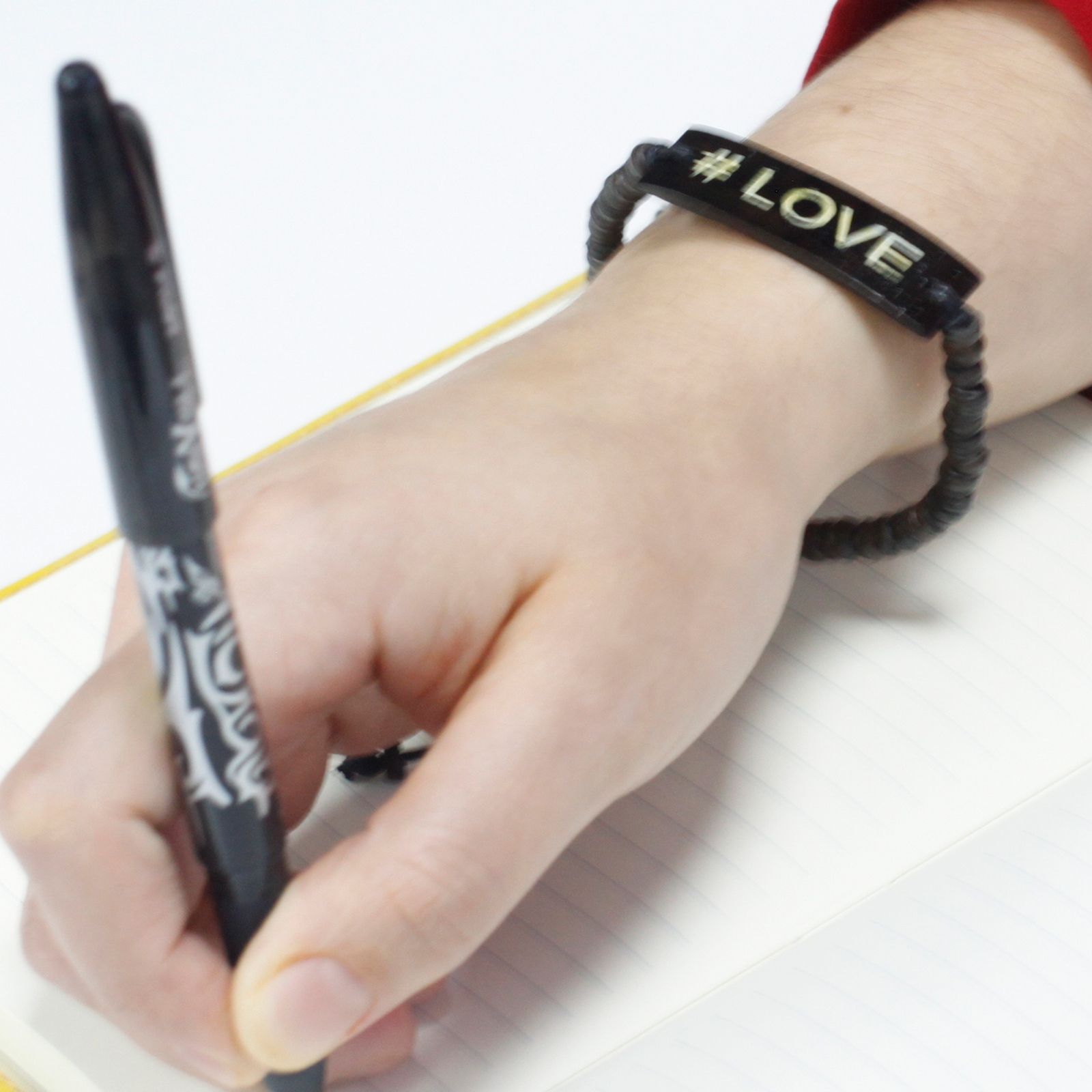 Pulseras eslogan de Coco – #Love