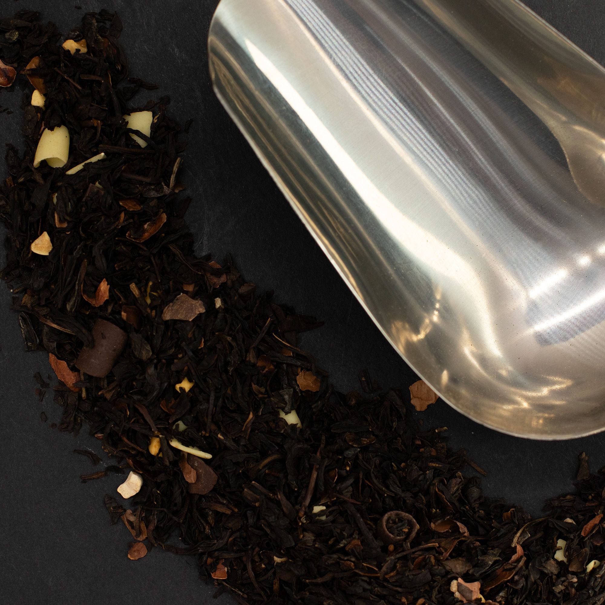 Chá Artesanal Magia Castanha Escura – Lata 50g