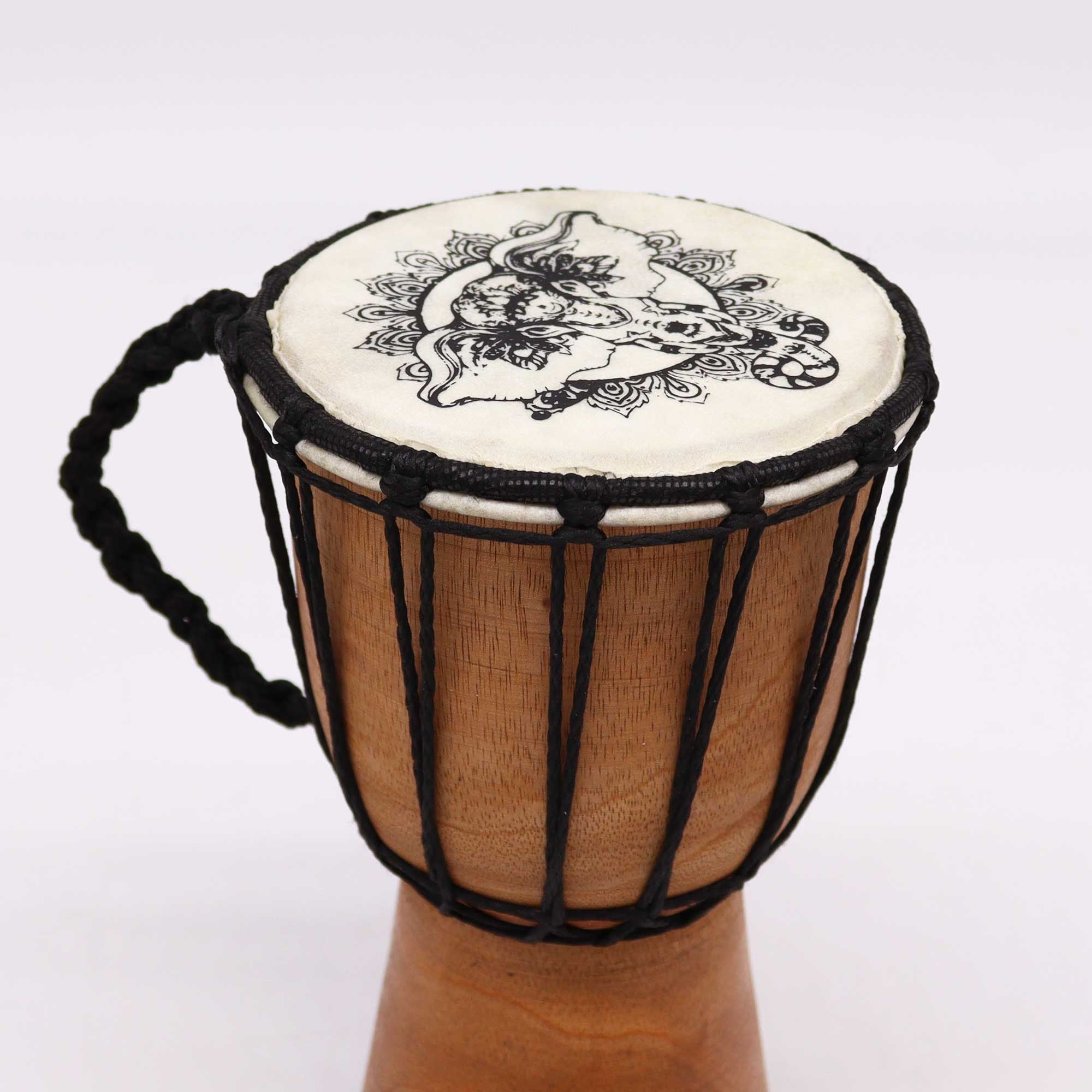 Tambor Djembé Artesanal com Pele Larga - 20 cm