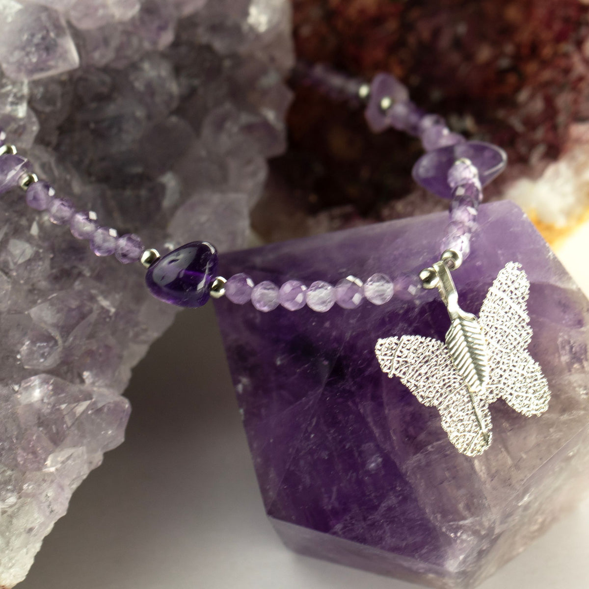 Colar de Pedras Preciosas Nymph Spirit - Lua Cheia