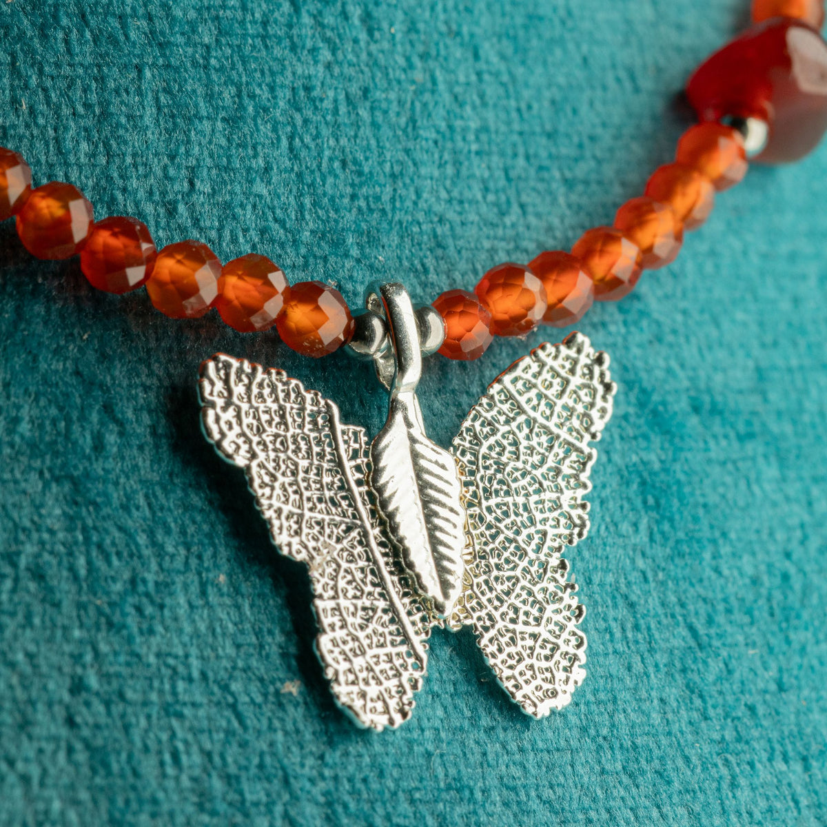 Colar de Pedras Preciosas Nymph Spirit - Lua de Sangue