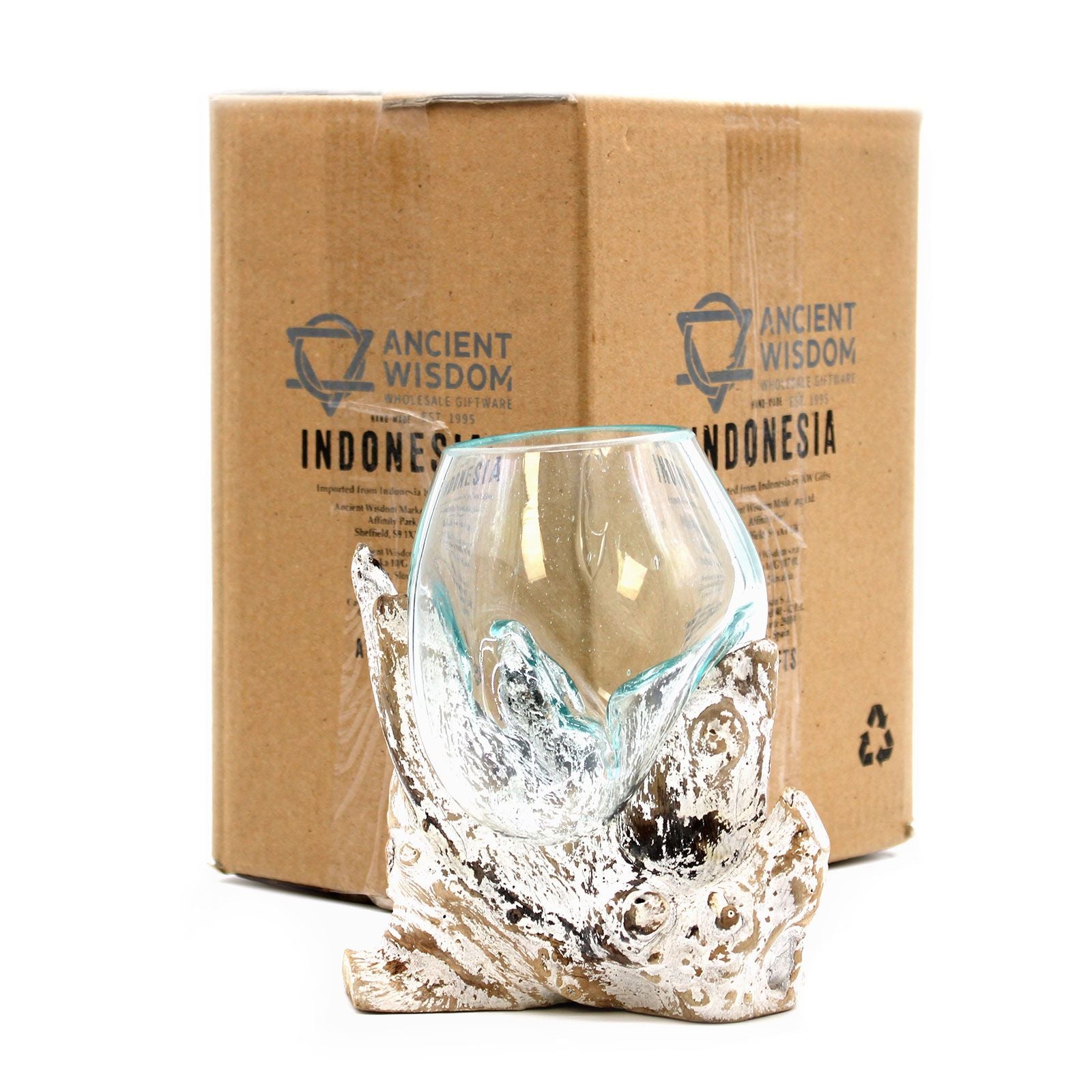 Taça Média em Vidro Fundido sobre Madeira Branqueada