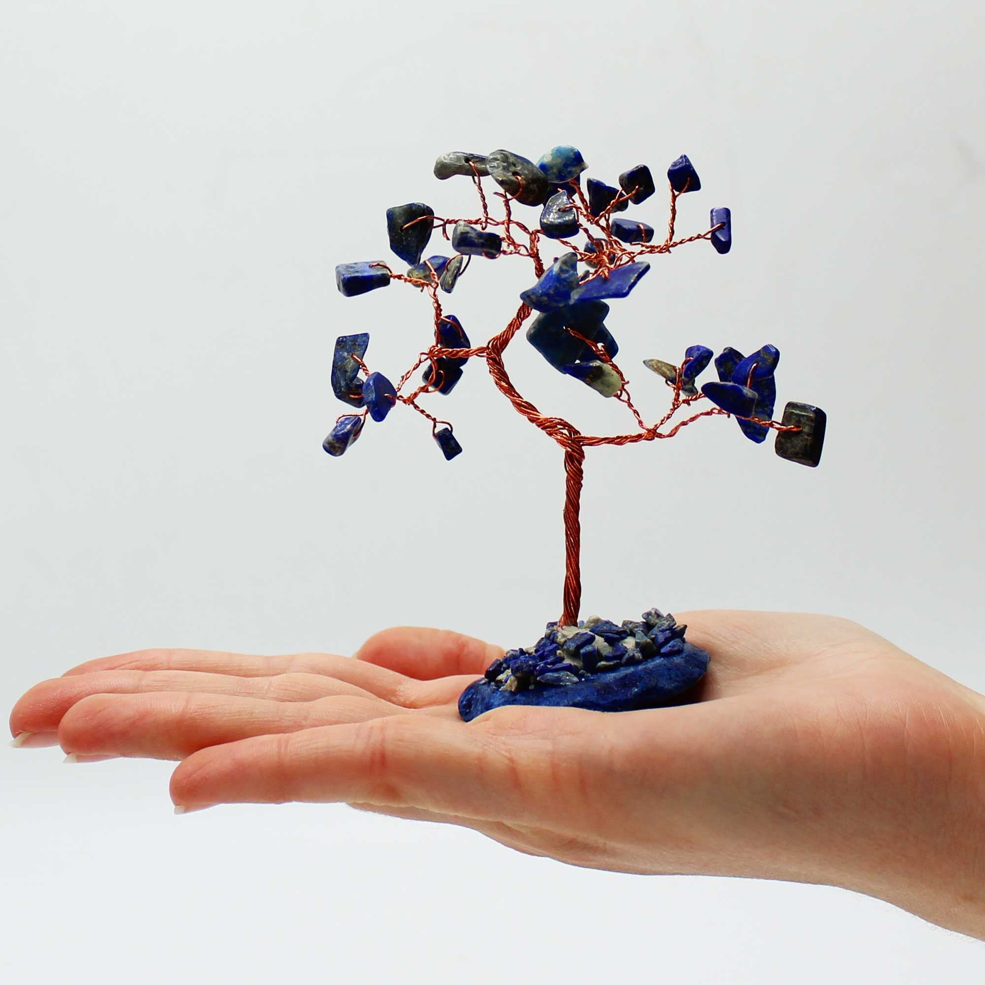 Árbol de Piedras Naturales Sodalita Base de Ágata Azul (35 Piedras)