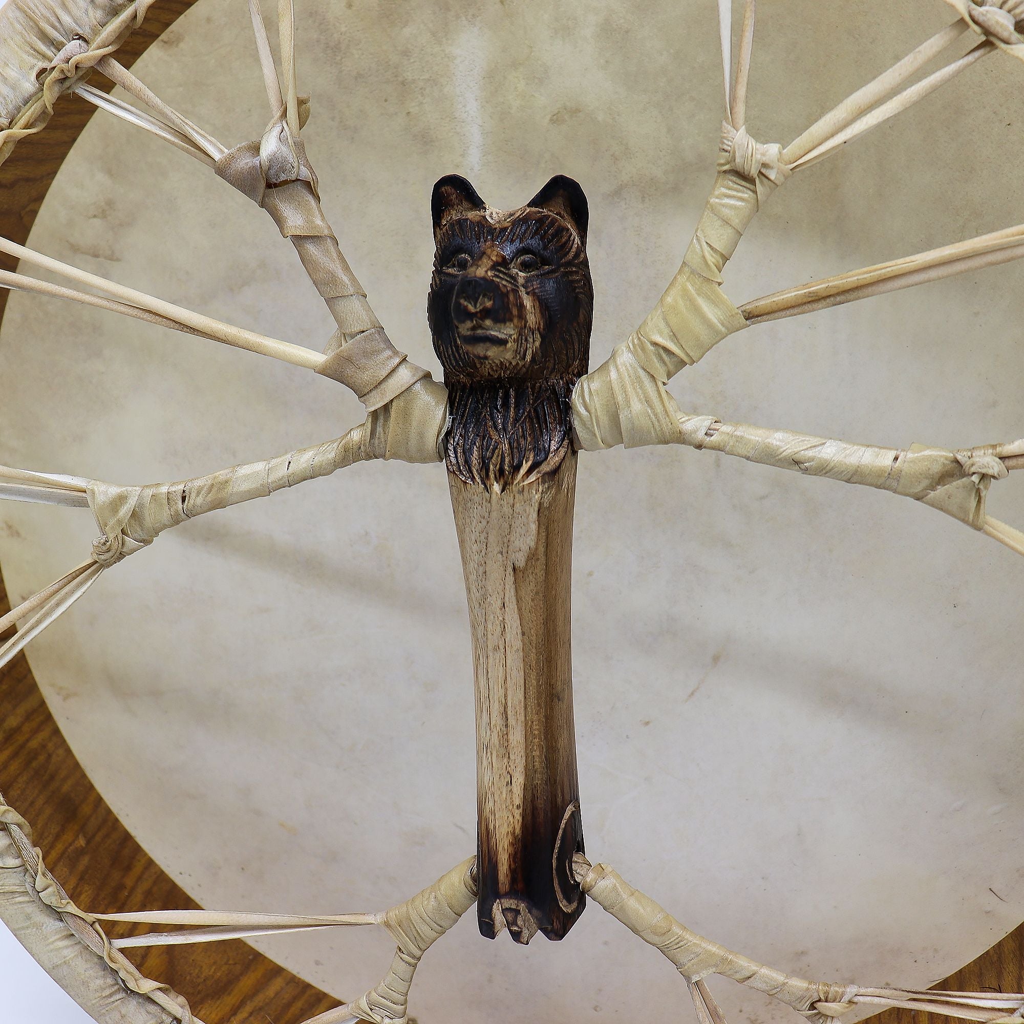 Tambor Xamânico Espírito do Urso com Baqueta - Ajustável - 40 cm