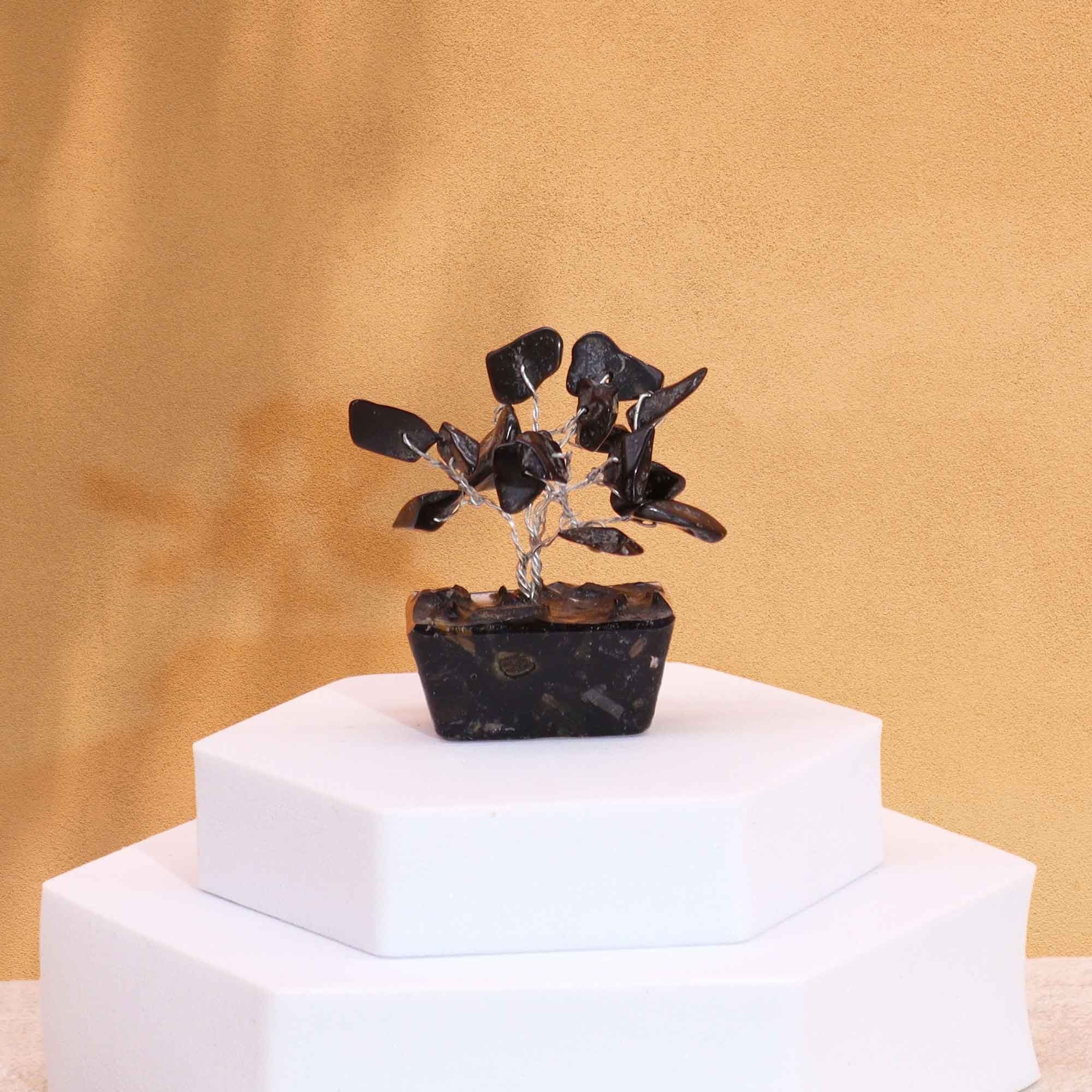 Mini Árvore de Pedras Naturais Base Orgonite Ágata Negra (15 Pedras)
