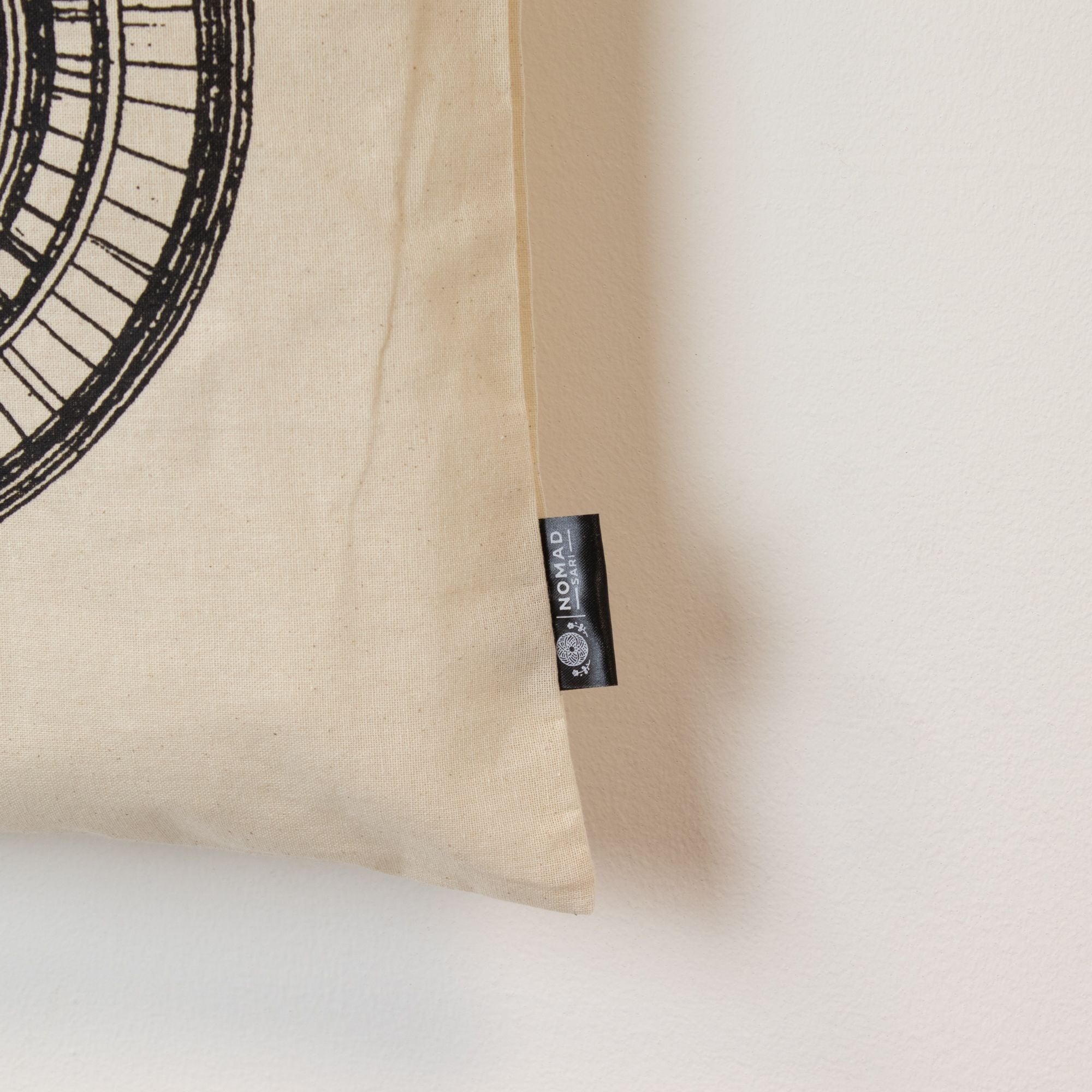 Bolsa Tote em Algodão Nomad Sari Mandala Urbana Natural 40 x 37 cm