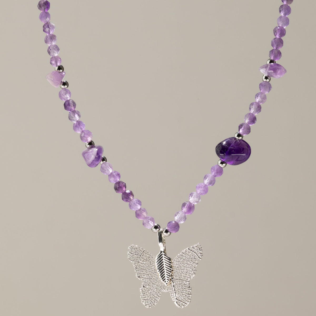 Colar de Pedras Preciosas Nymph Spirit - Lua Cheia