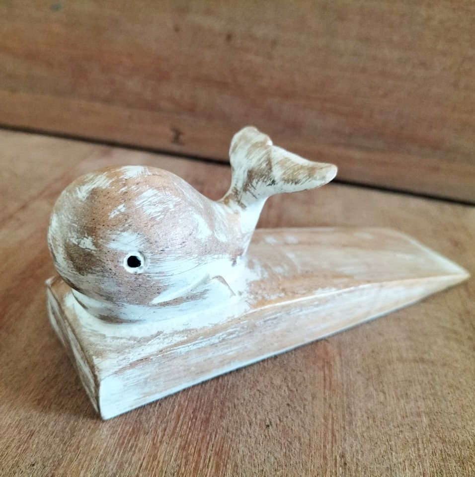 Tope de Puerta Tallado a Mano Ballena