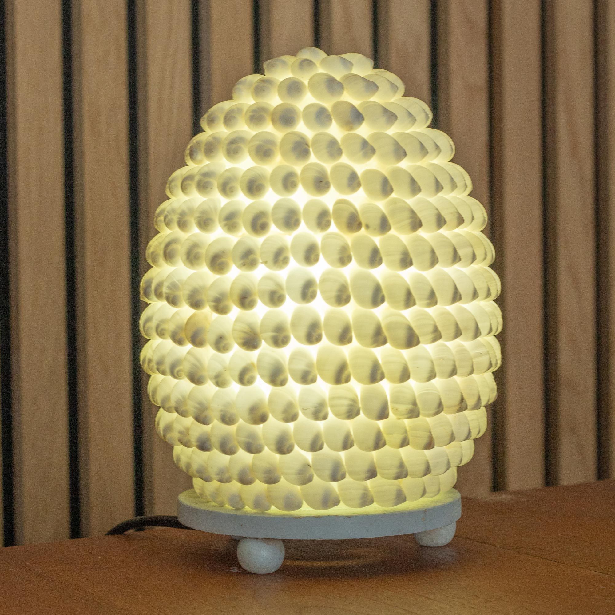 Lâmpada Boho de Conchas – Concha Buting Oval