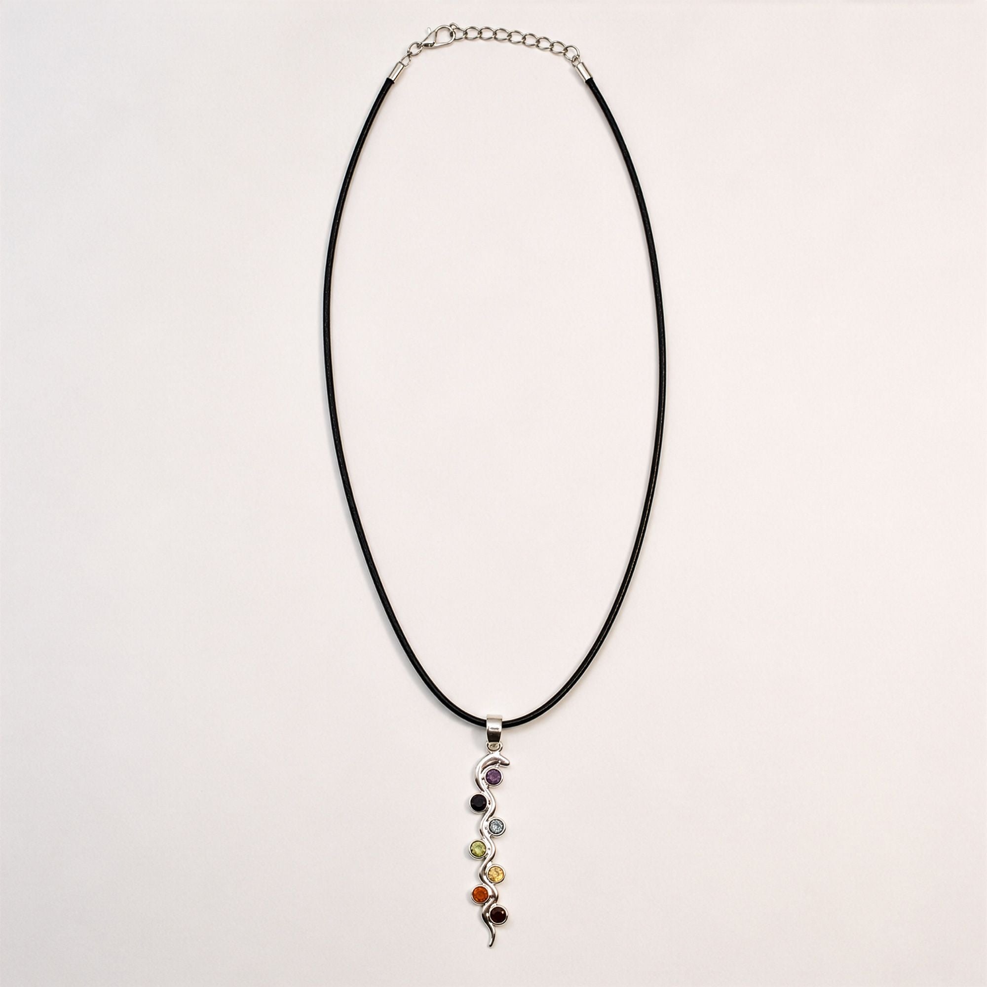 Pendente Devocional Banhado a Prata com Cordão de 45 cm - Chakra da Serpente