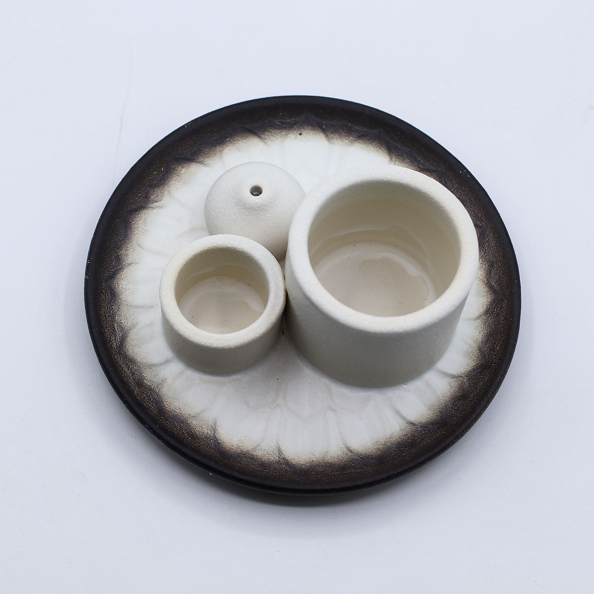 Soporte cerámico para Palo Santo e Incienso Mandala Blanco y Gris