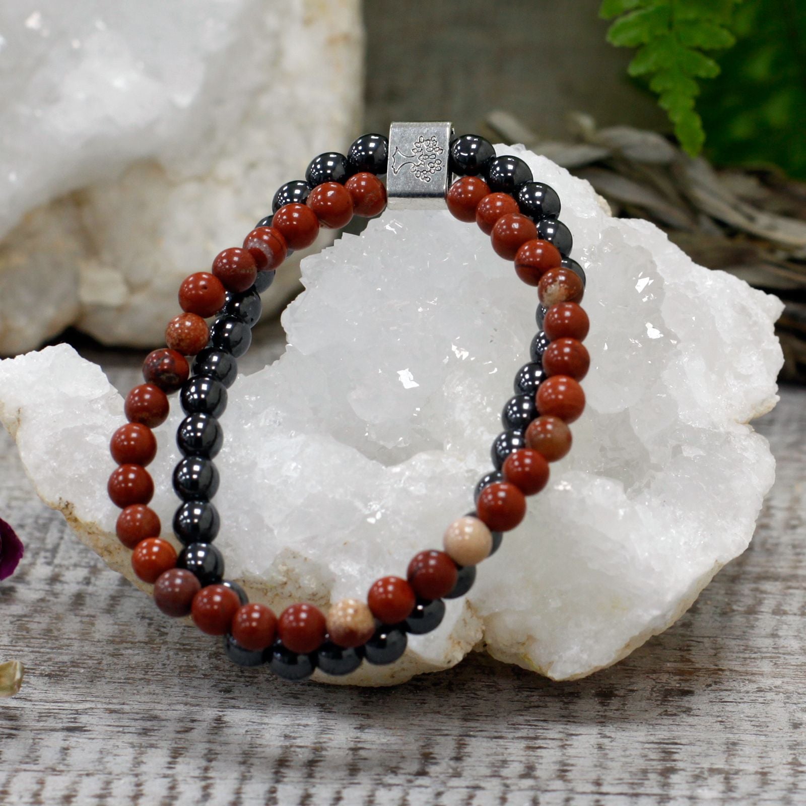 Magnetic Bracelet in Natural Stones – Red Stone