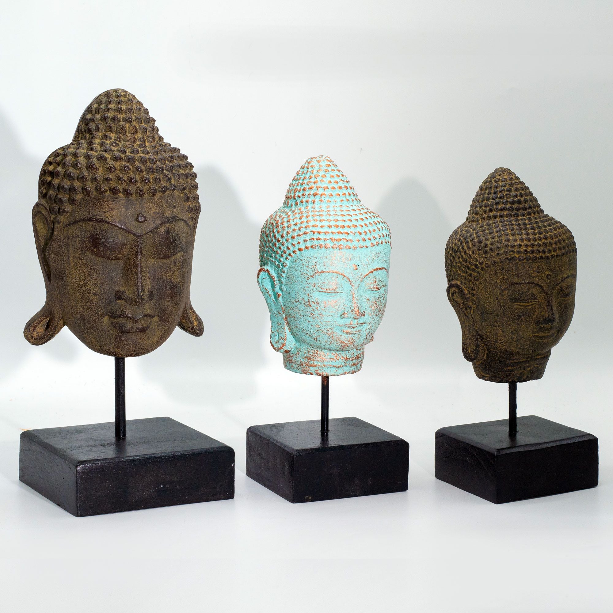 Cabeça de Buda em Repouso com Suporte – Cobre Verde