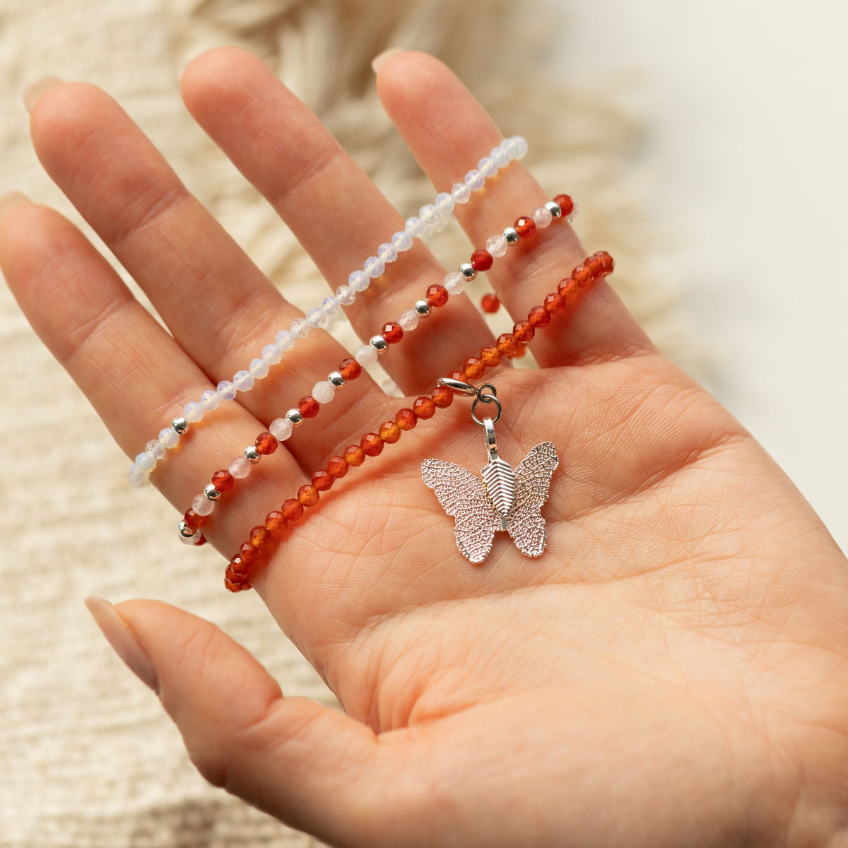 Conjunto de 3 Pulseiras Nymph Spirit com Pedras Naturais - Lua de Sangue