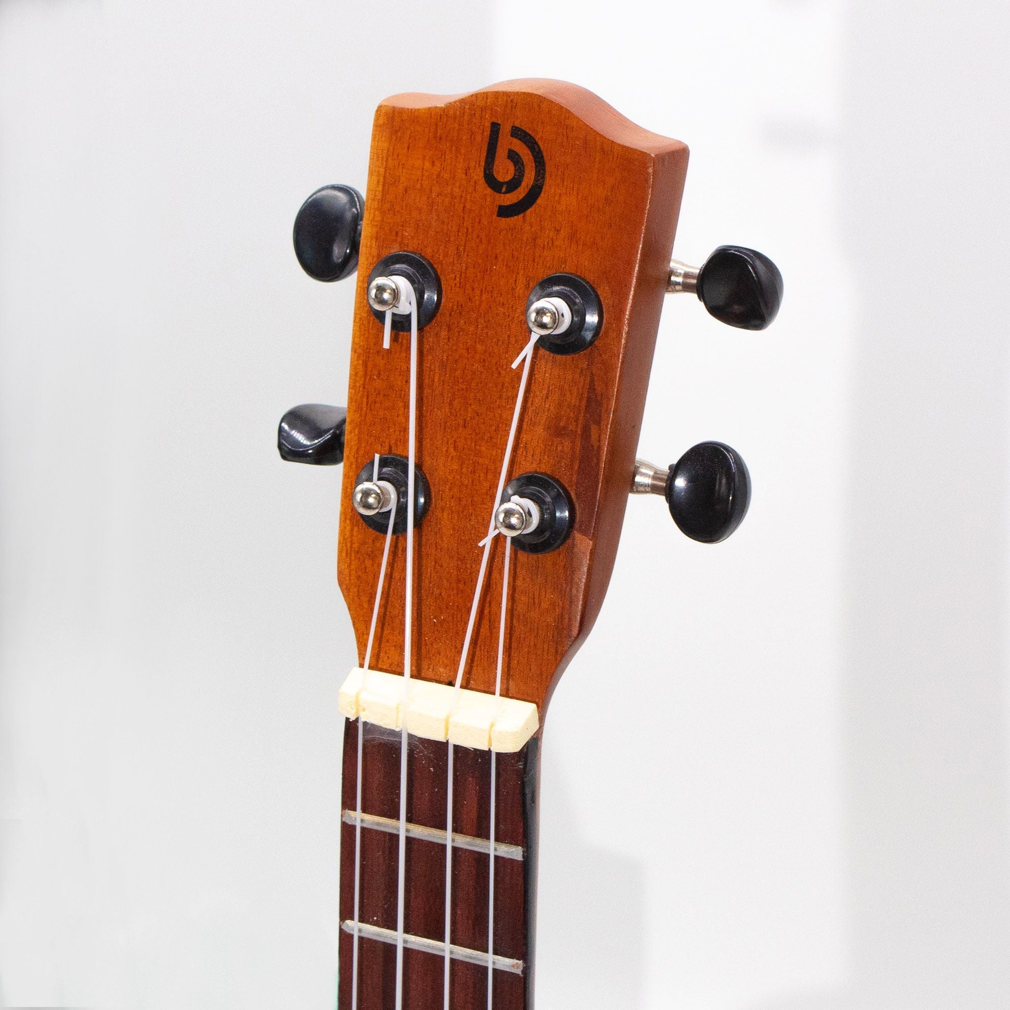 Ukulele Artesanal - Acabamento Sunburst Laranja (4 Cordas)