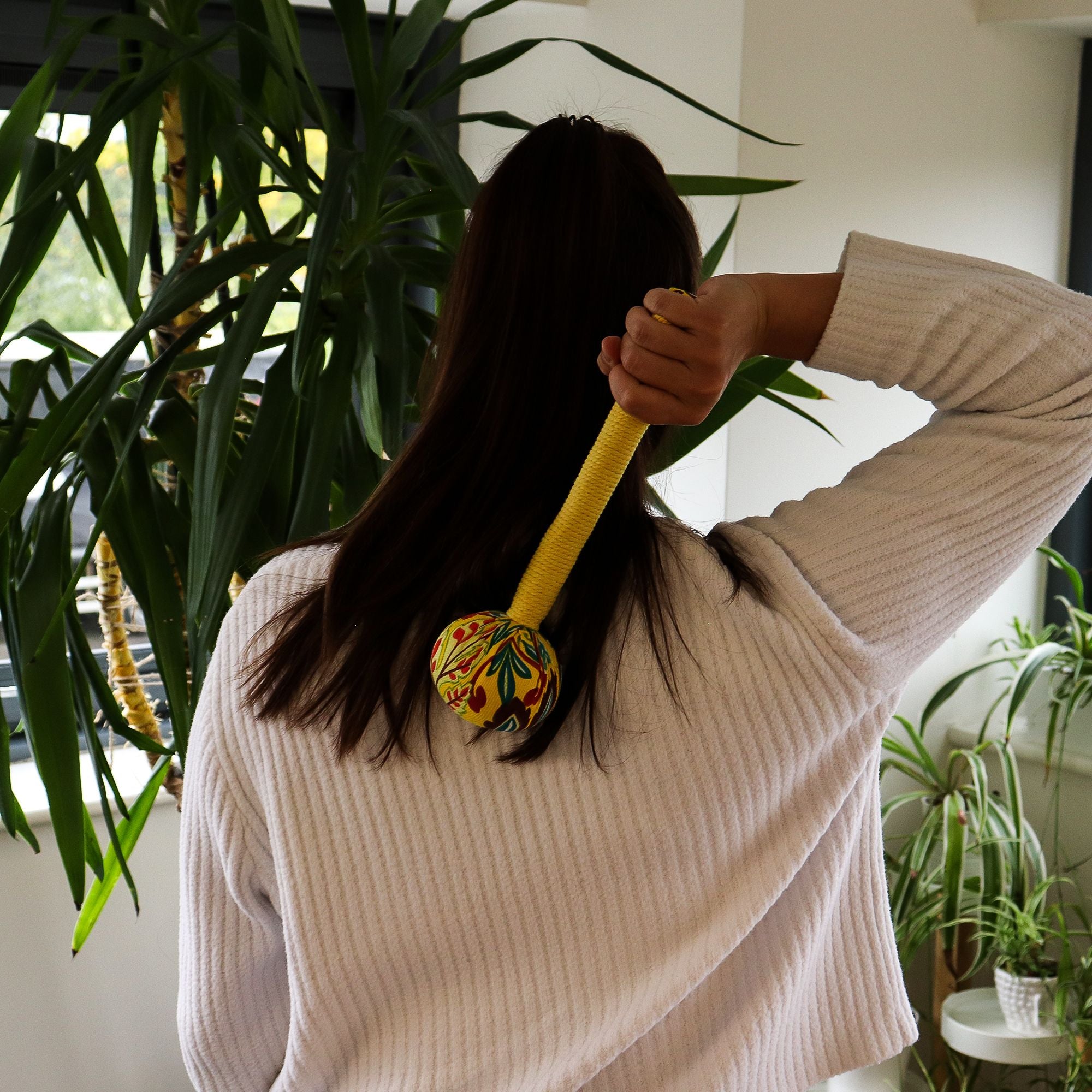 Martelo de Massagem com Artemísia – Amarelo