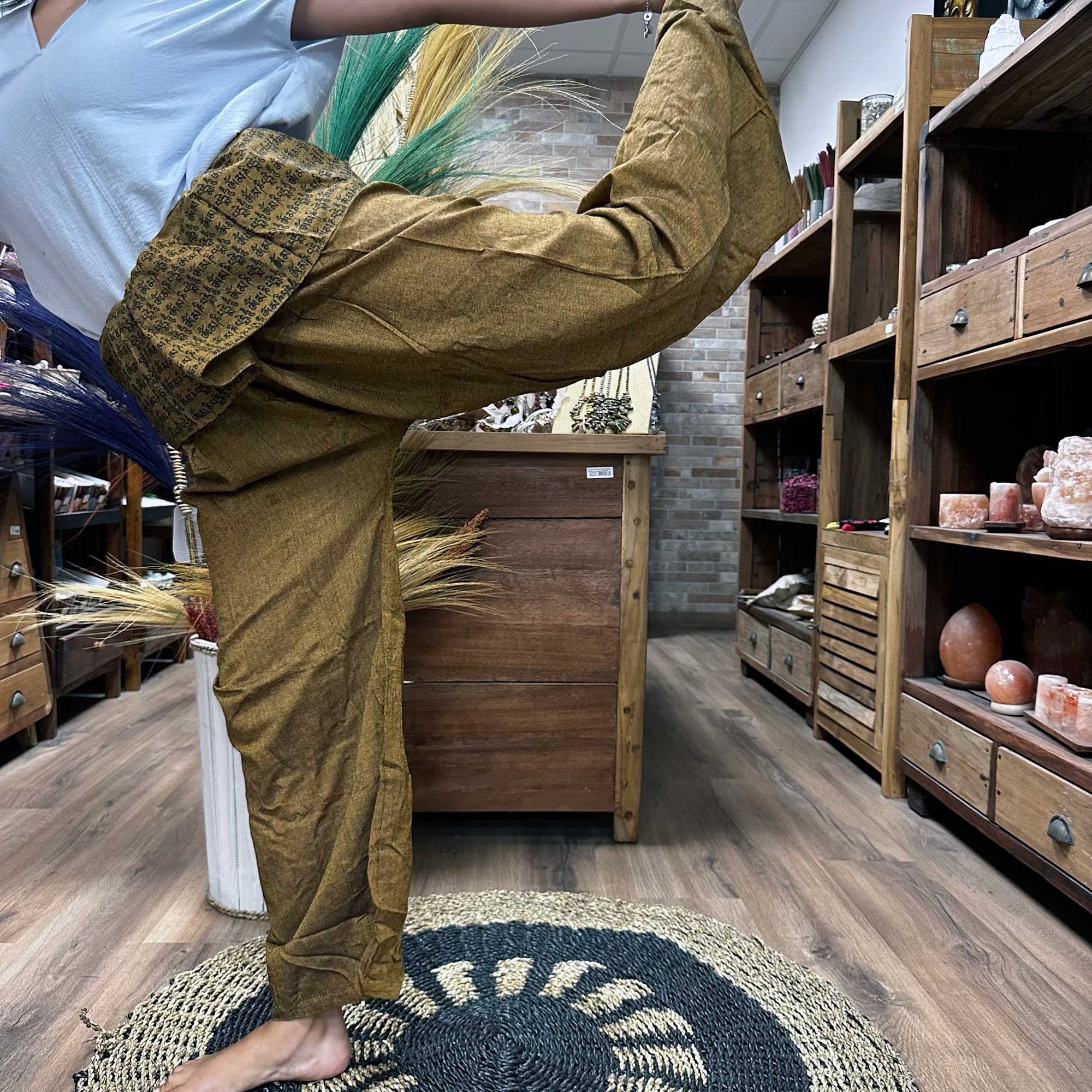 Calças de ioga e festivais - Mantra mandala do pescador tailandês em laranja