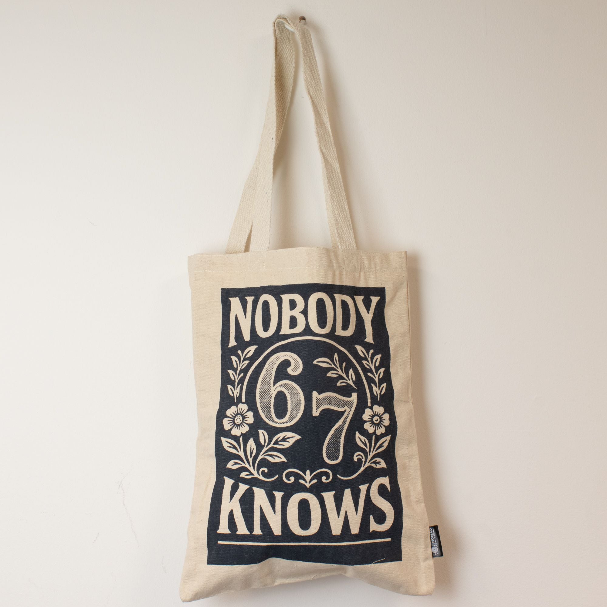 Bolsa Tote em Algodão Nomad Sari Nobody Knows 67 Natural 41 x 31 cm