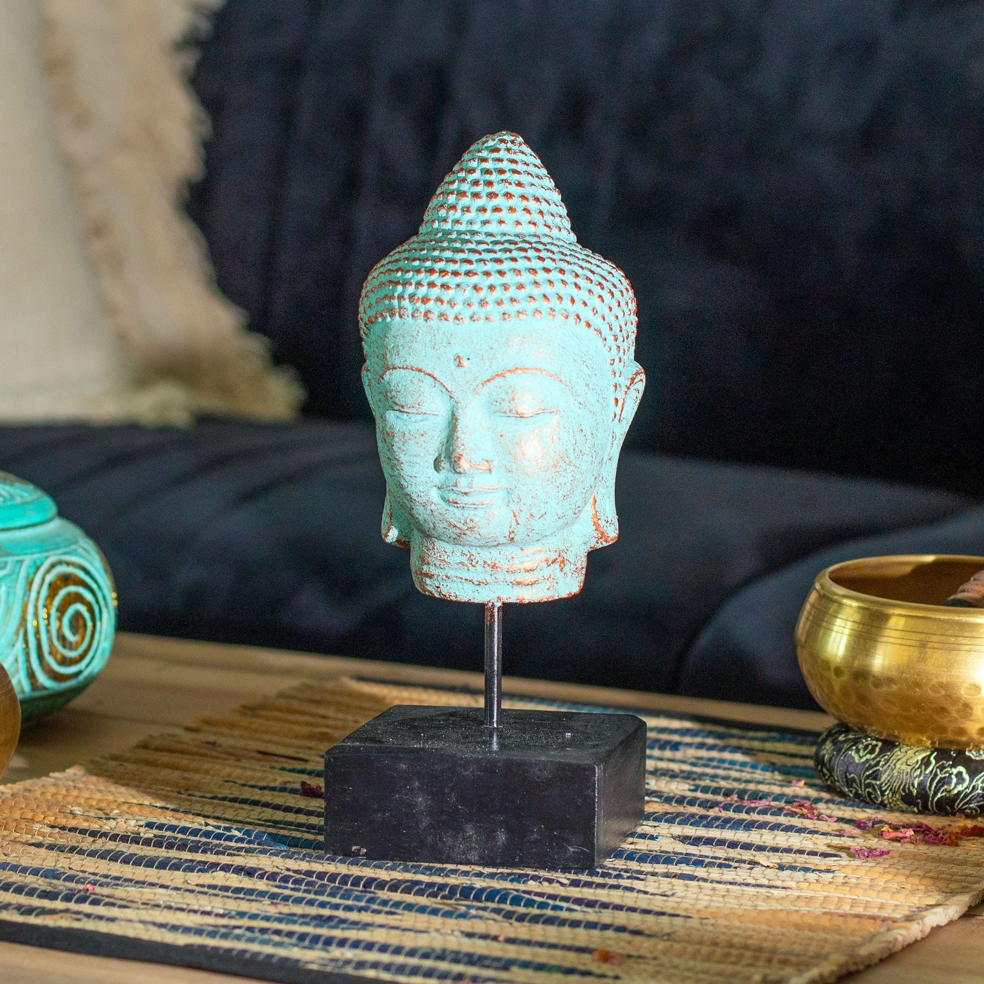 Cabeça de Buda em Repouso com Suporte – Cobre Verde