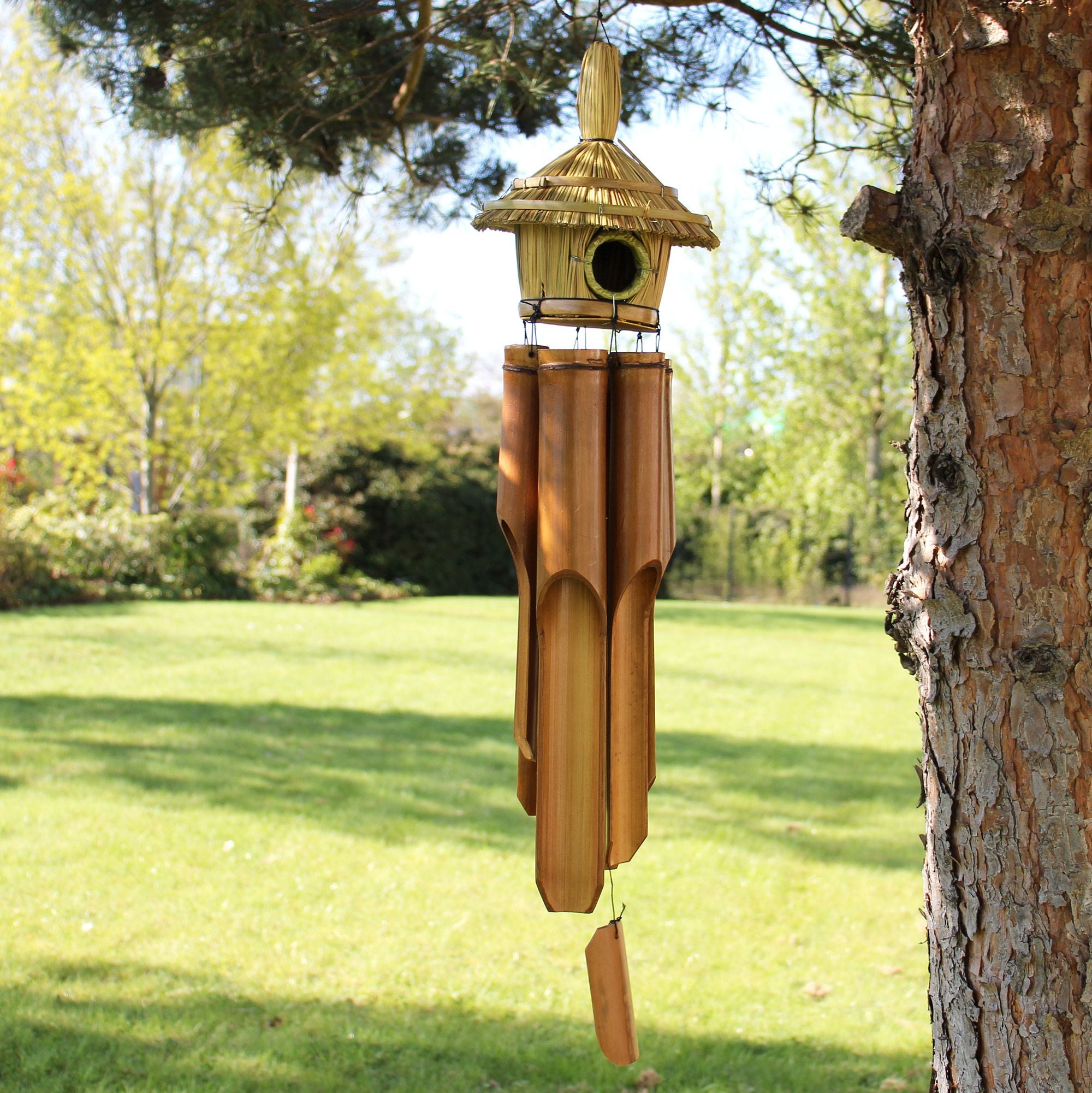 Casa para Aves Redonda com Sinos de Vento