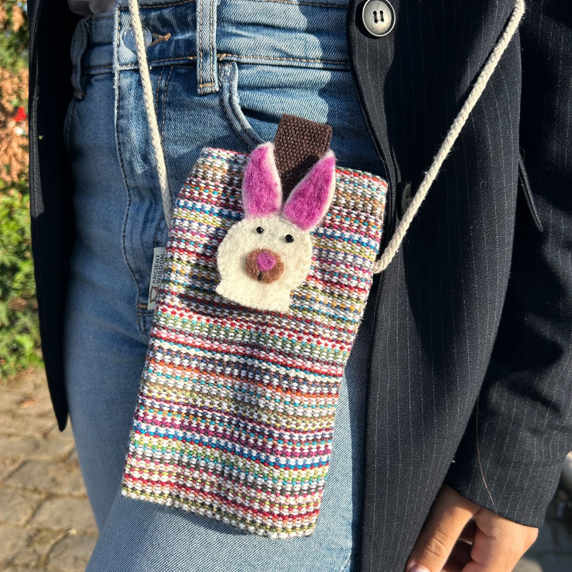 Bolsa para Telemóvel com riscas rosa - Decorada com coelho
