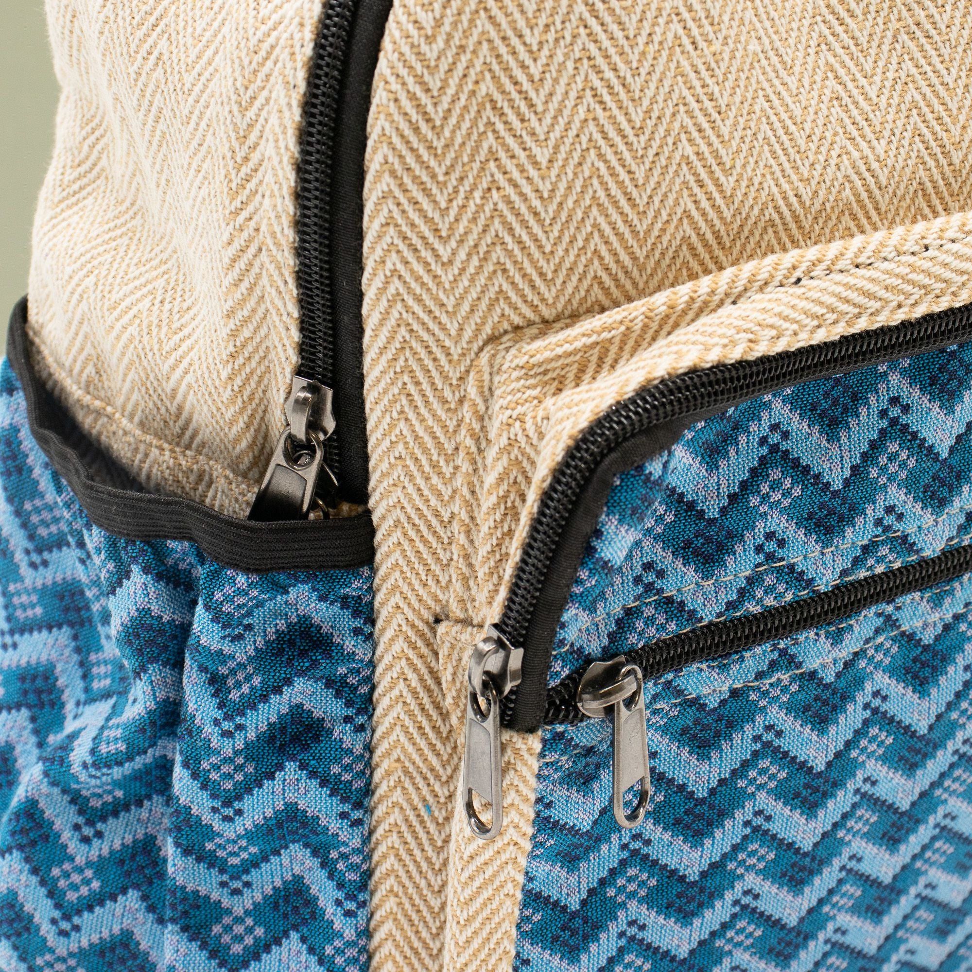 Mochila Standard de Katmandu Design Dhaka (34 x 27 x 10 cm)