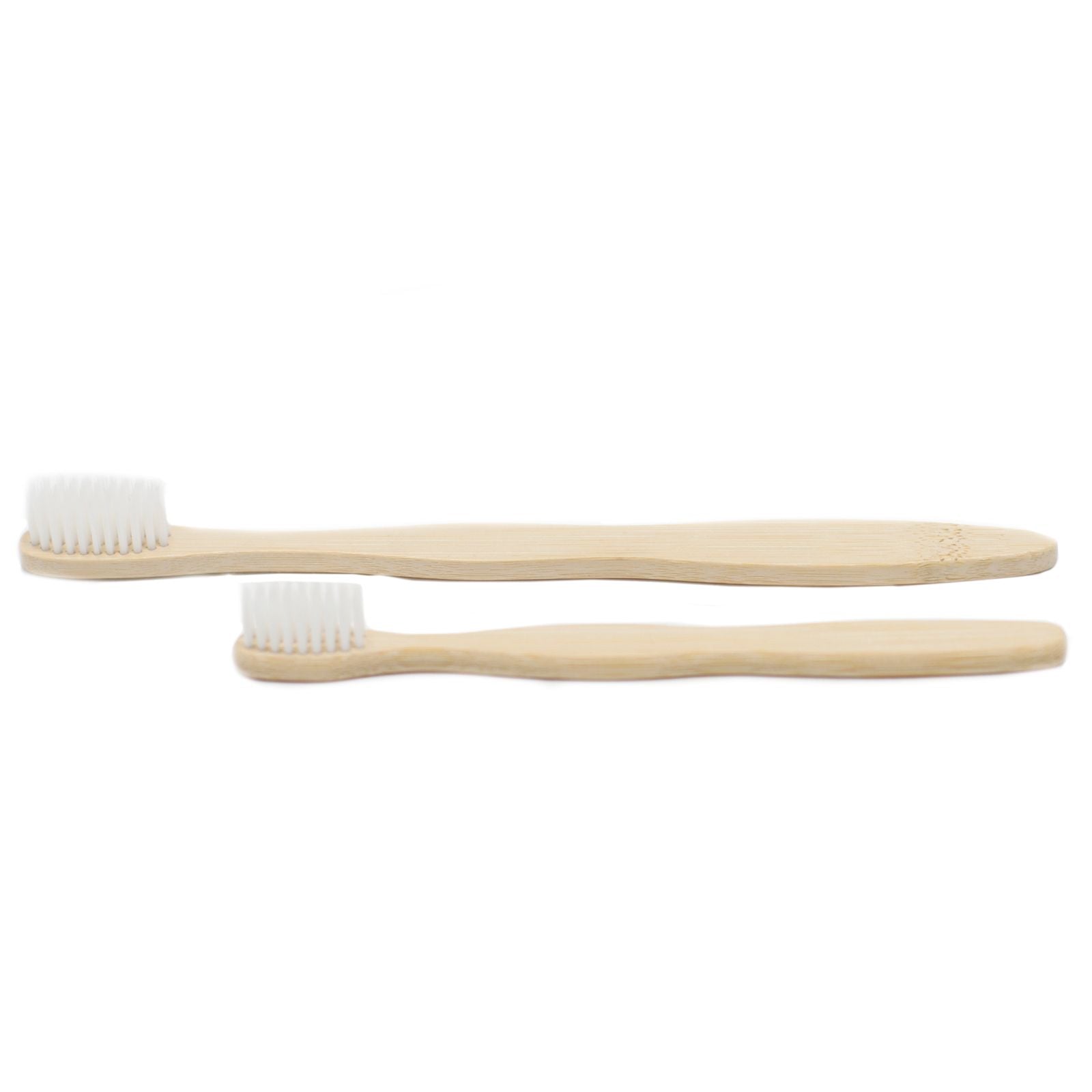 Pack de 4 Cepillos de Dientes de Bambú, Blancos, 2 Adultos y 2 Niños