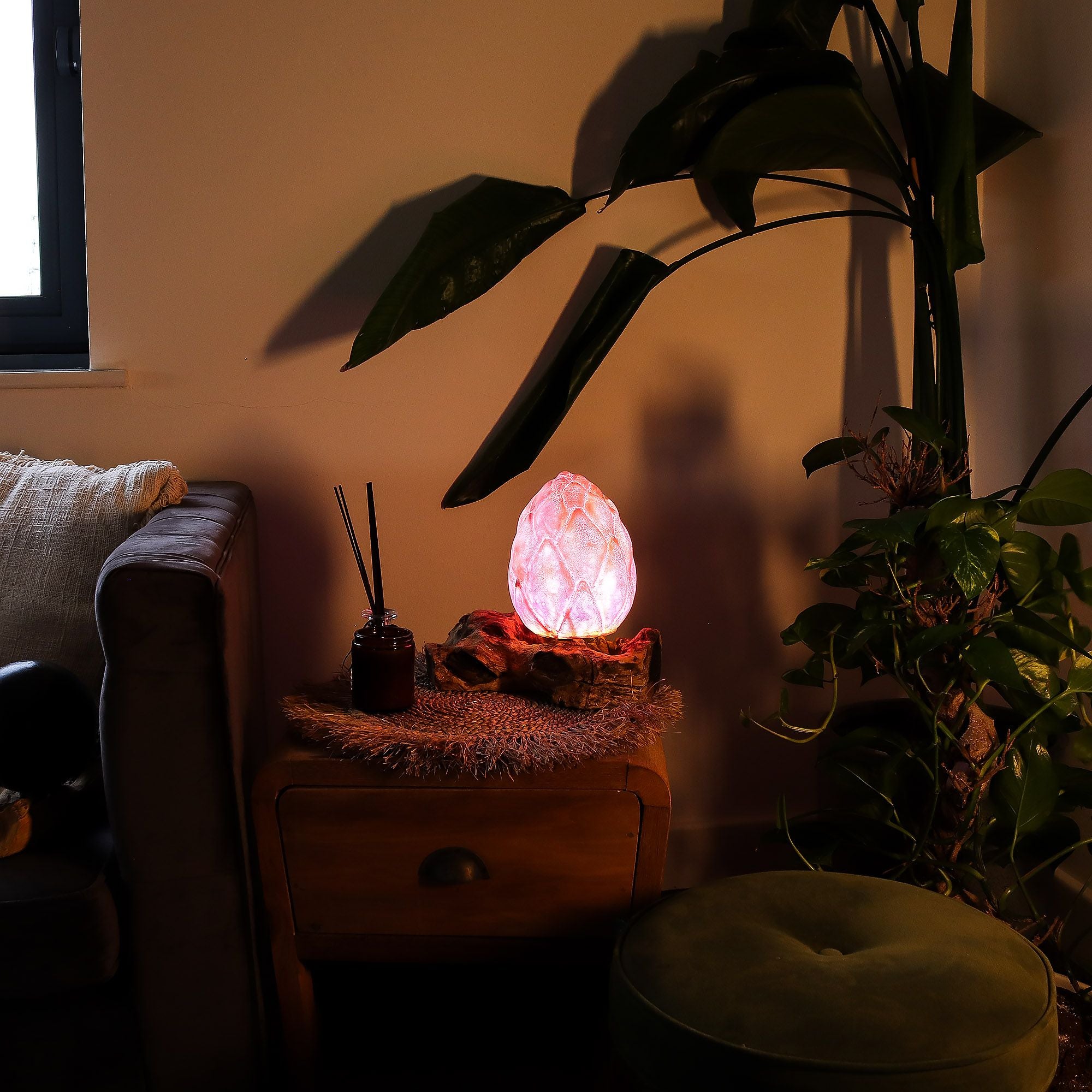 Lâmpada de Mesa com Abajur Flor de Lótus Craquelado – Púrpura